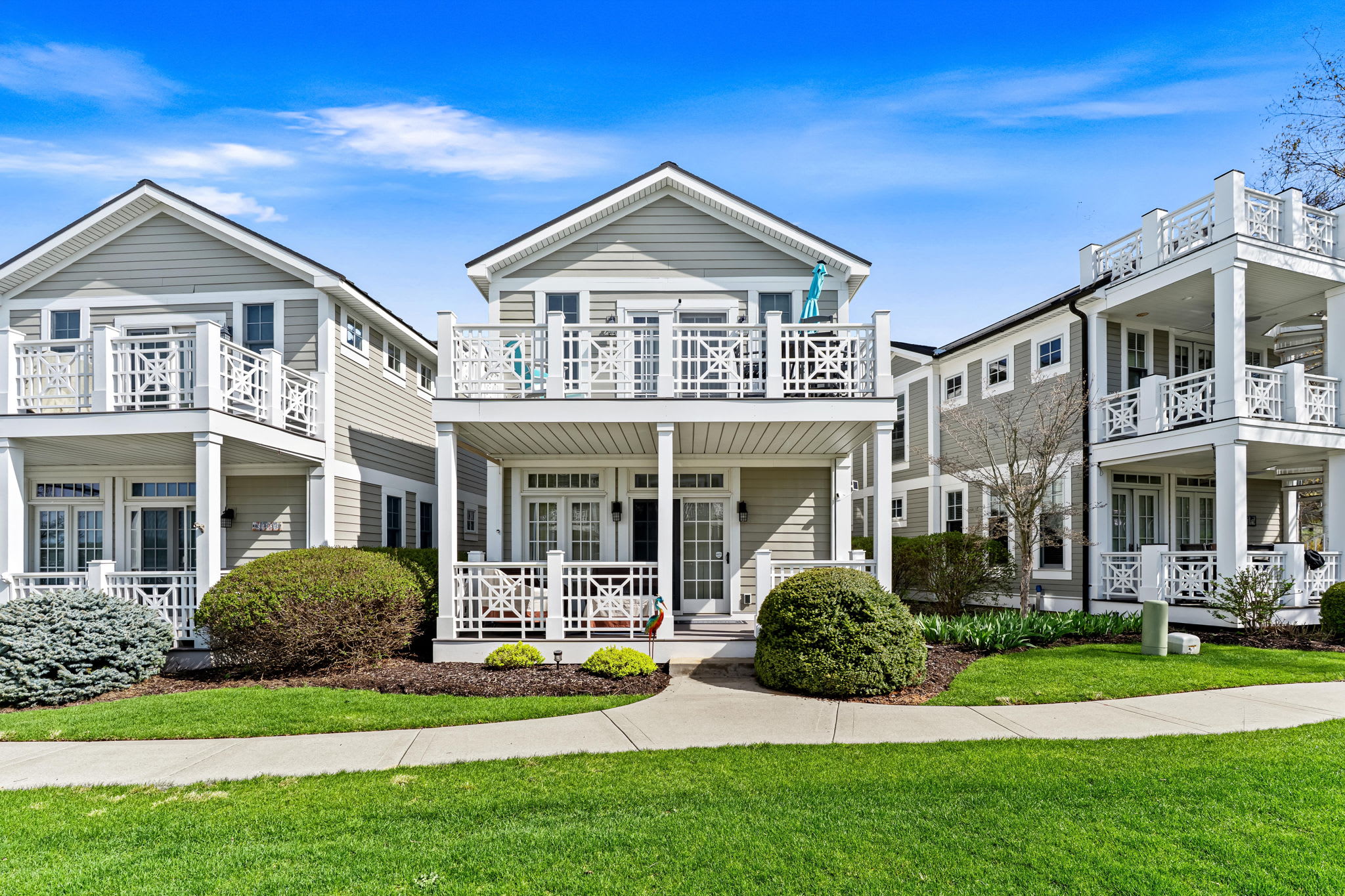 Lake Front Condo W Pool Access Walk to Saugatuck 57