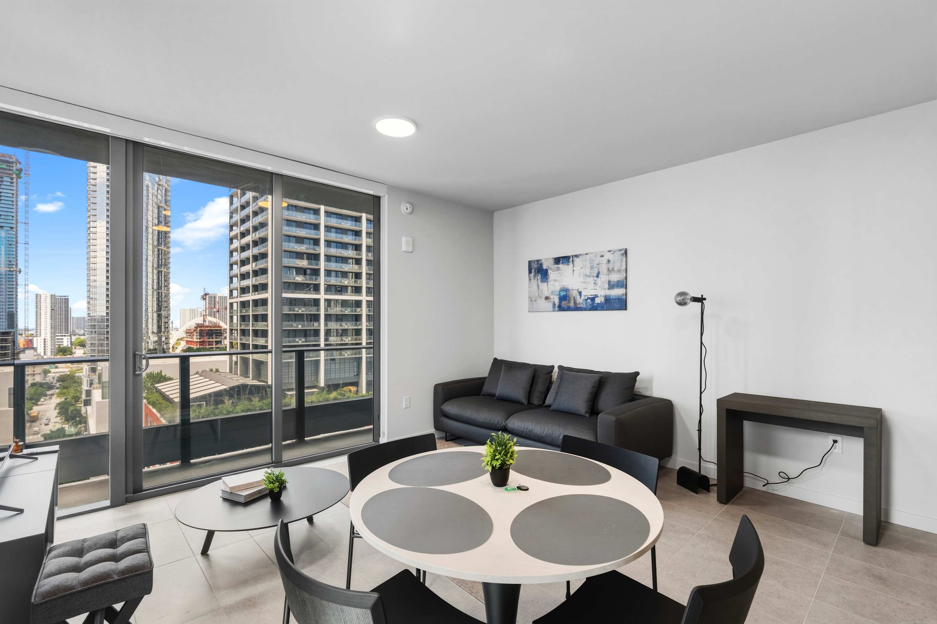 Luxury 1BR | Rooftop Pool | 1 Mile FIFA Fan Fest