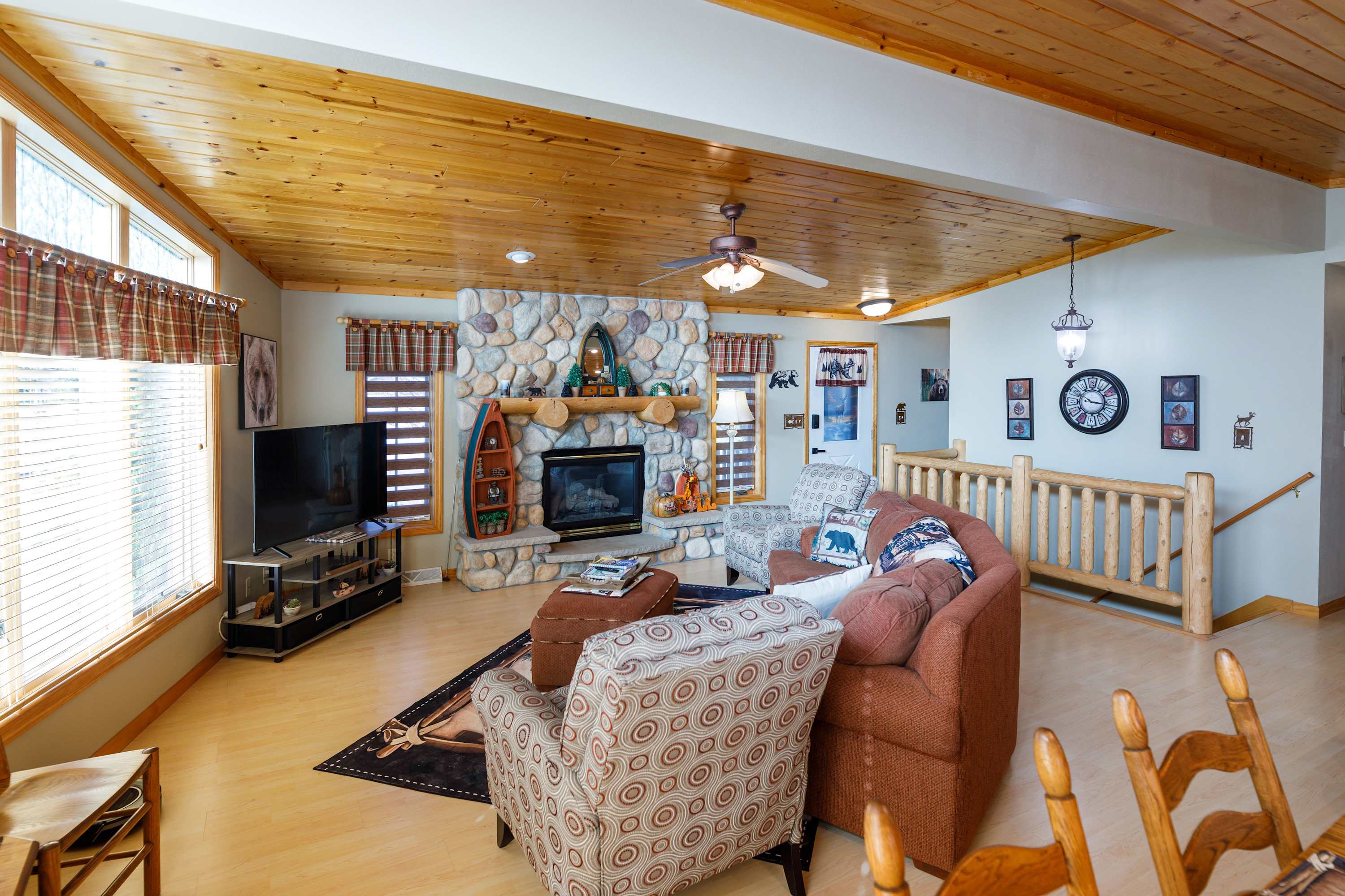 T&J Northwoods Cabin 8