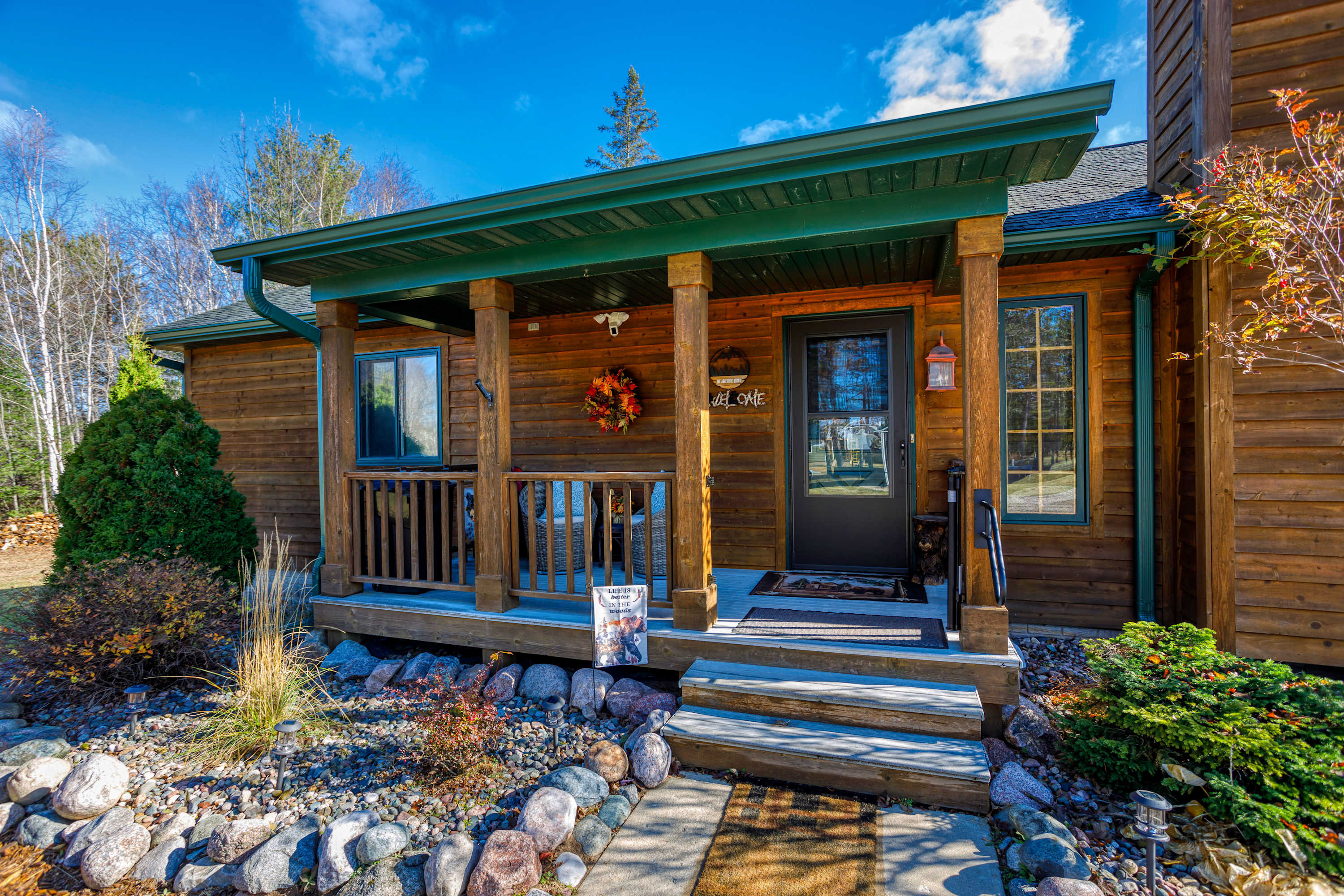 T&J Northwoods Cabin 6
