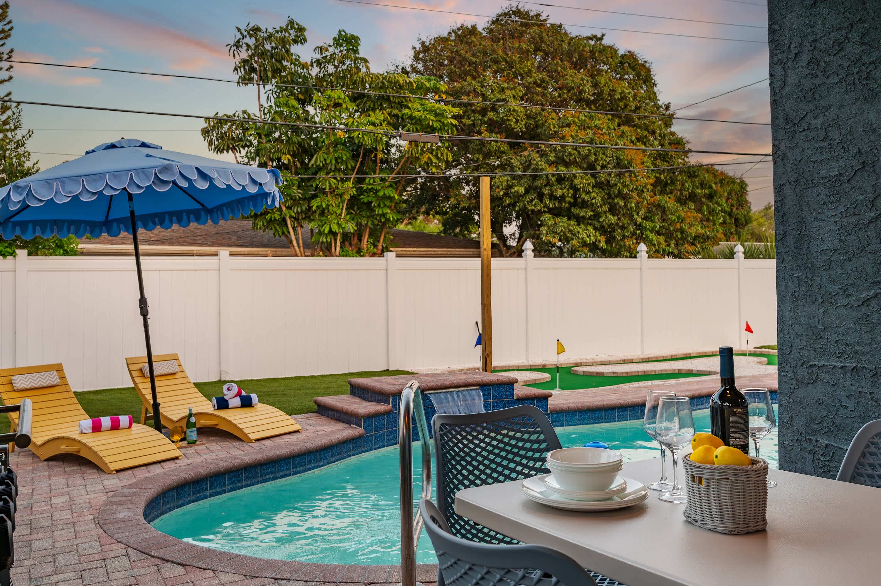 4BR home w/ pool & backyard