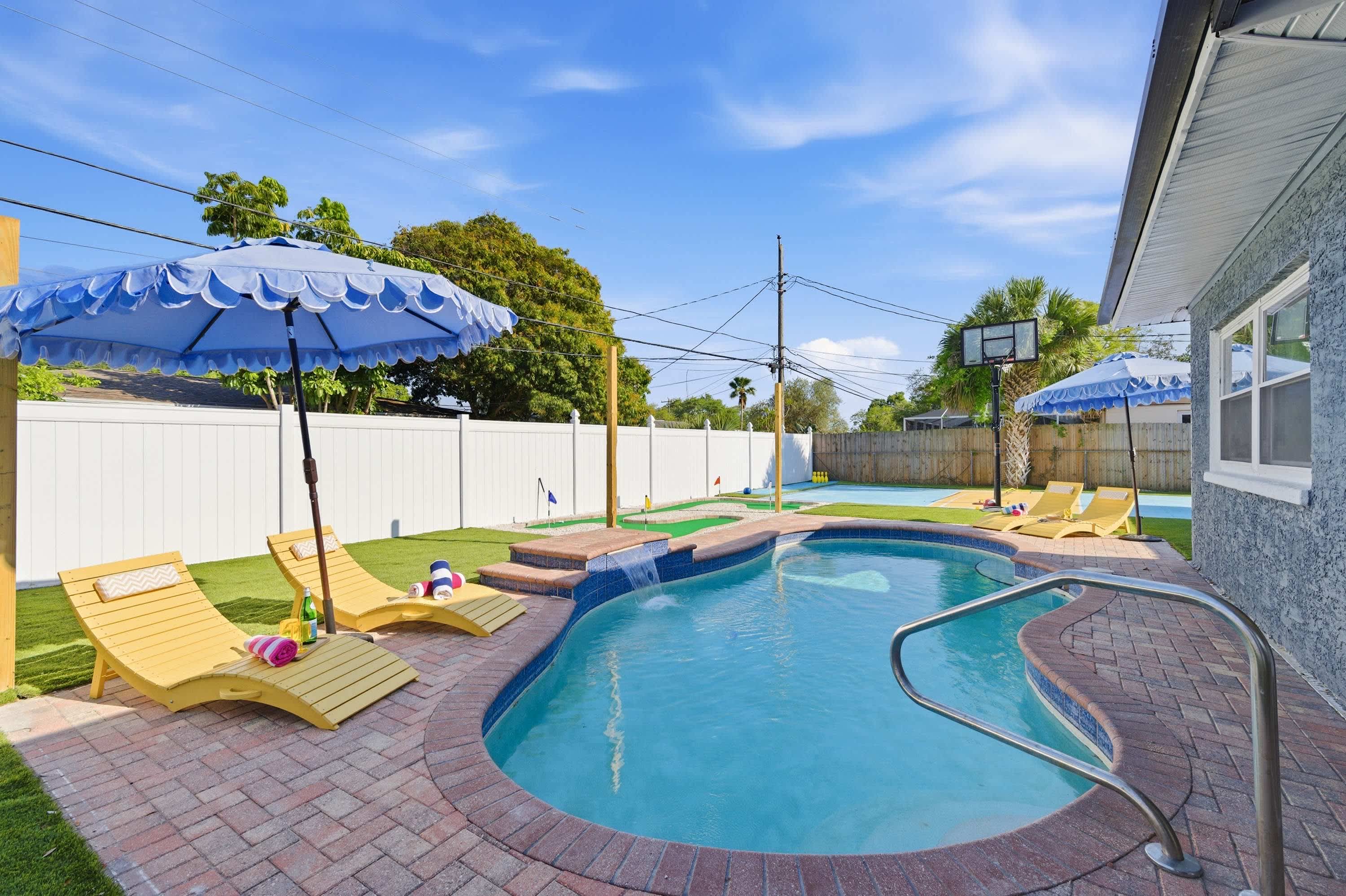 4BR home w/ pool & backyard