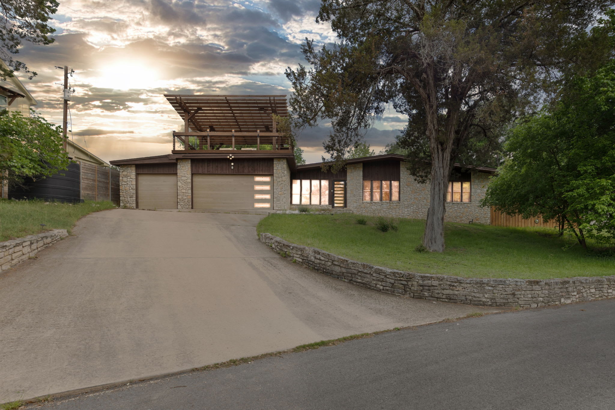 Vicinity Lake House | Water Views | Pet Friendly | Photo 2