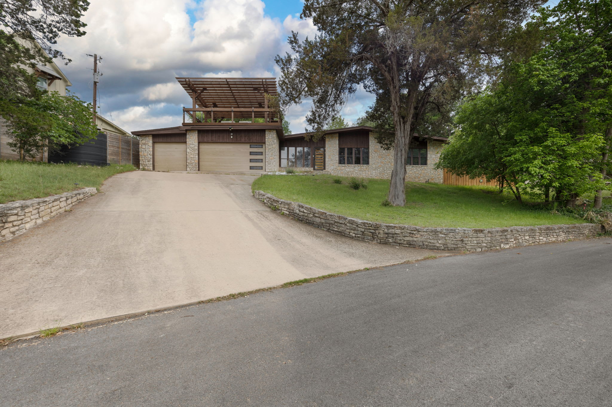 Vicinity Lake House | Water Views | Pet Friendly | Photo 40