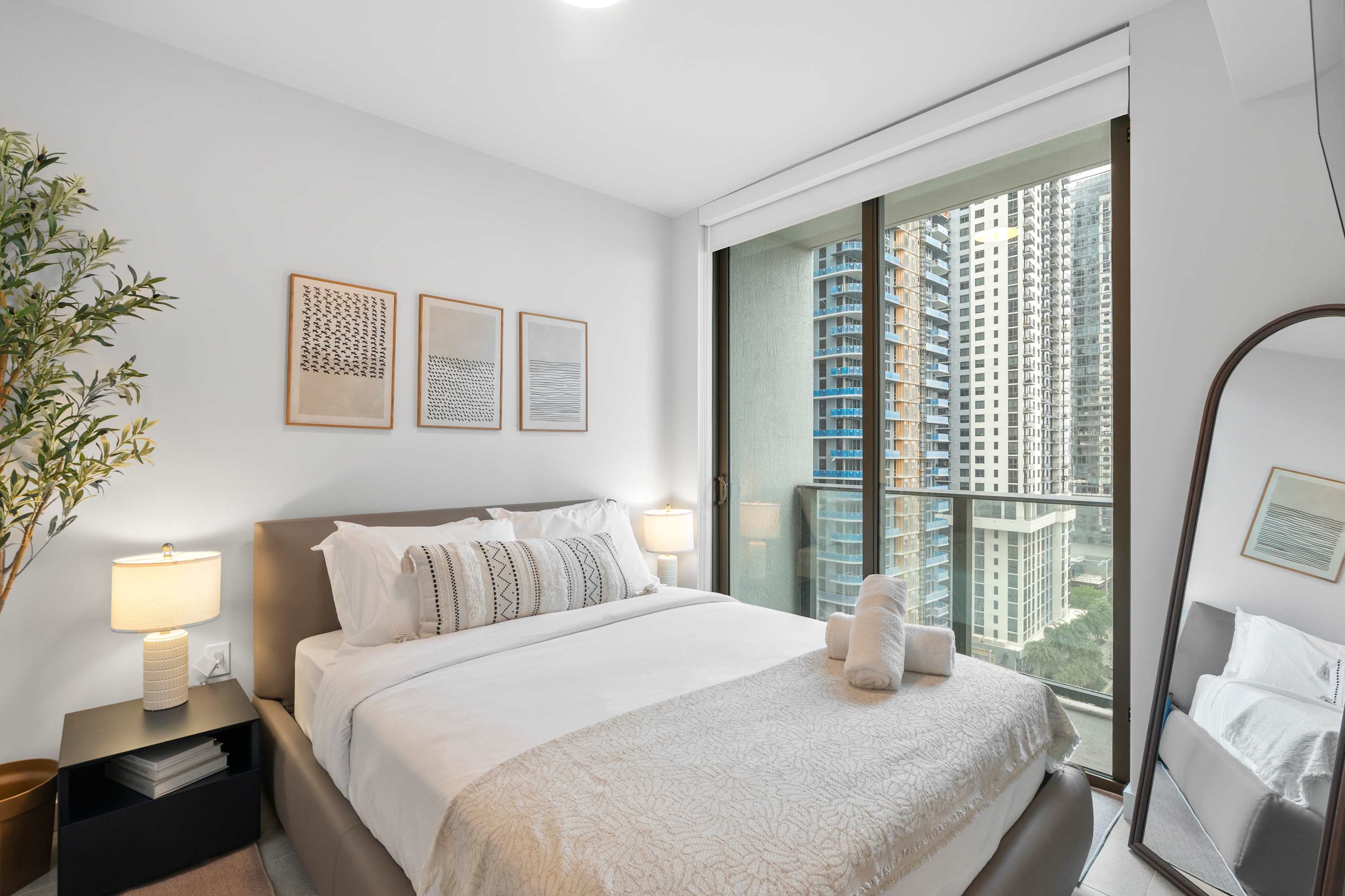 1 Mile FIFA Fan Fest | Urban 1BR+Den | Gym / Spa