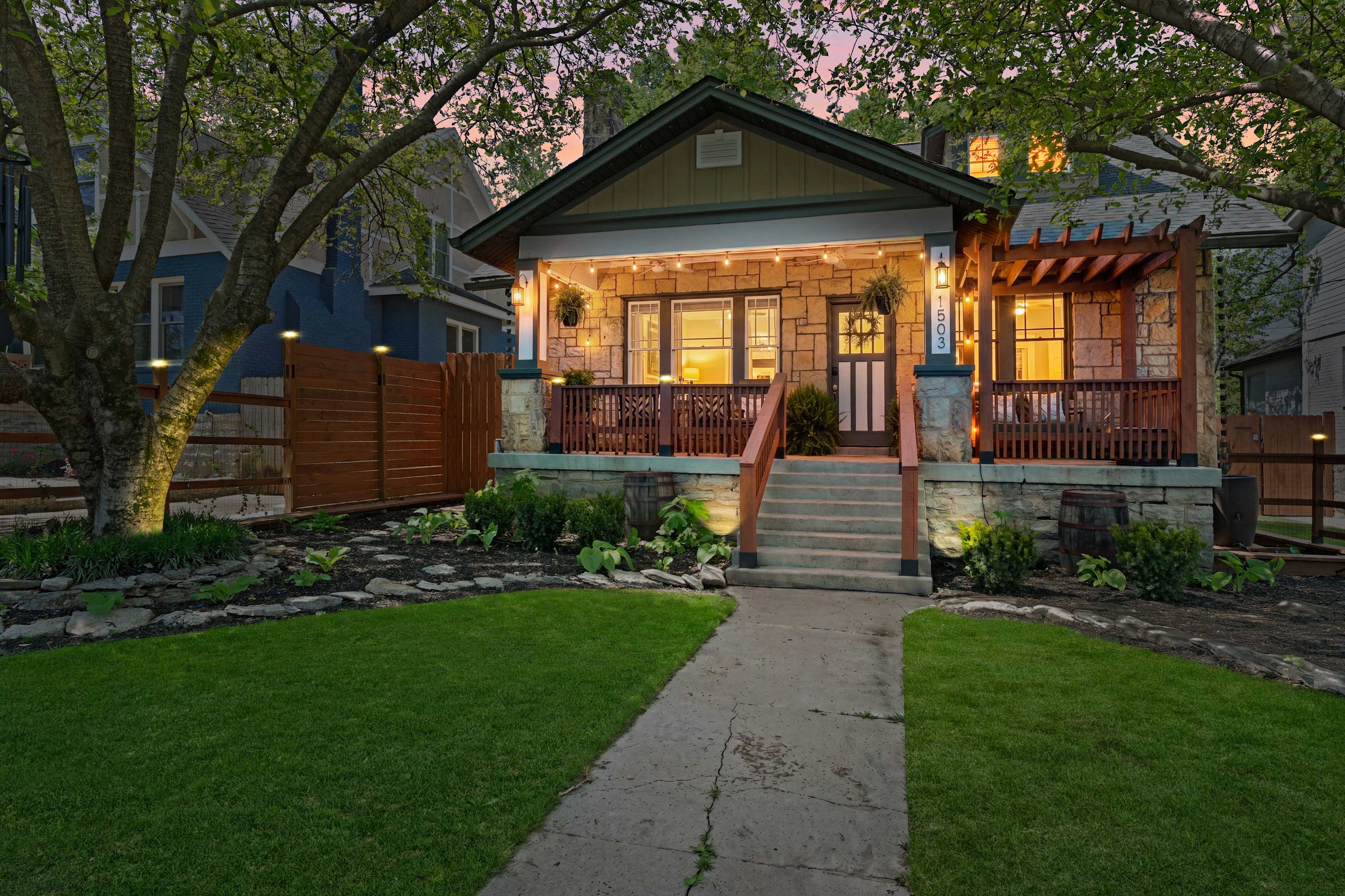 Historic Bungalow · Walkable Edgehill · Music Row