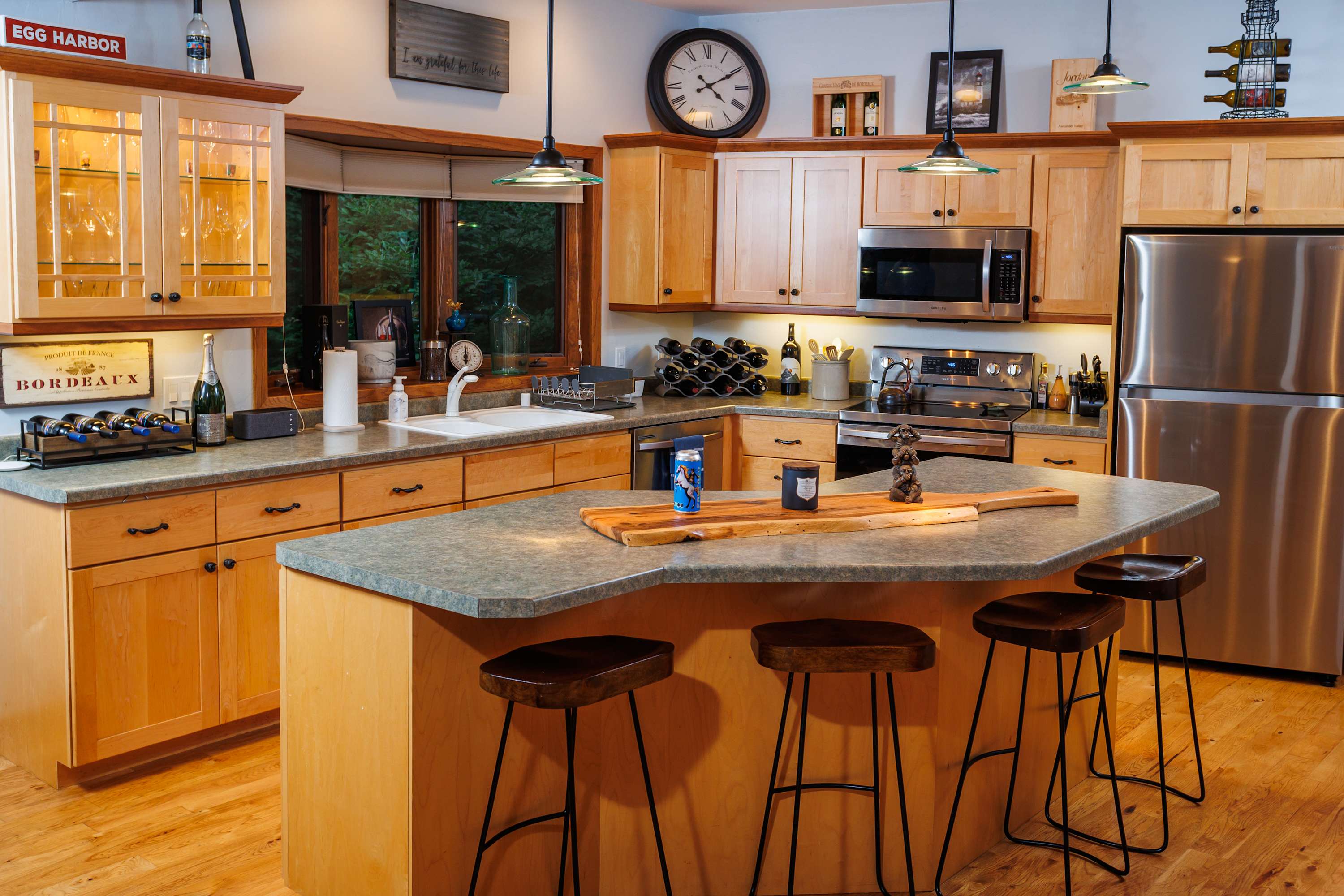 Asher Manor 9
