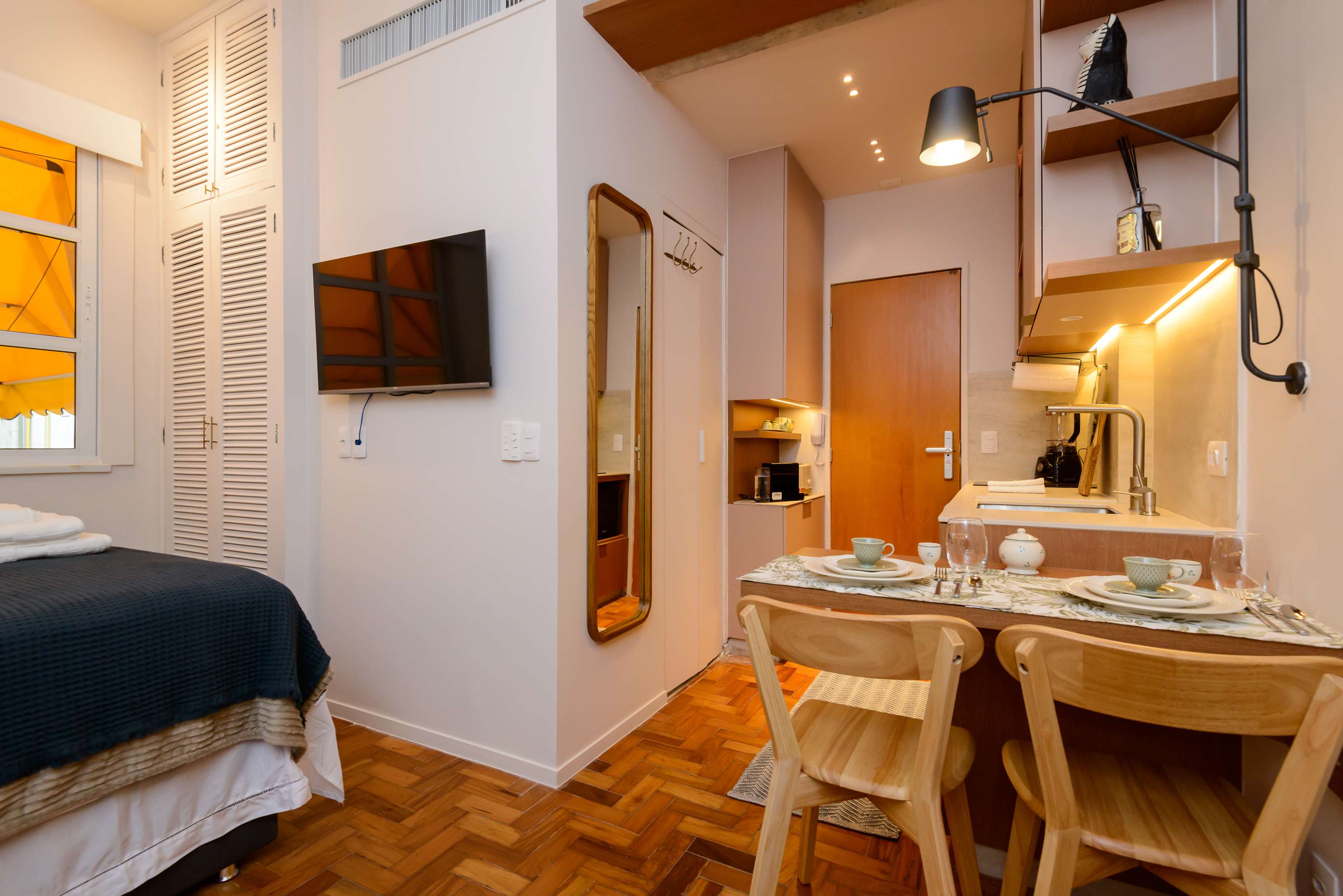 Stylish Studio Steps from Beach