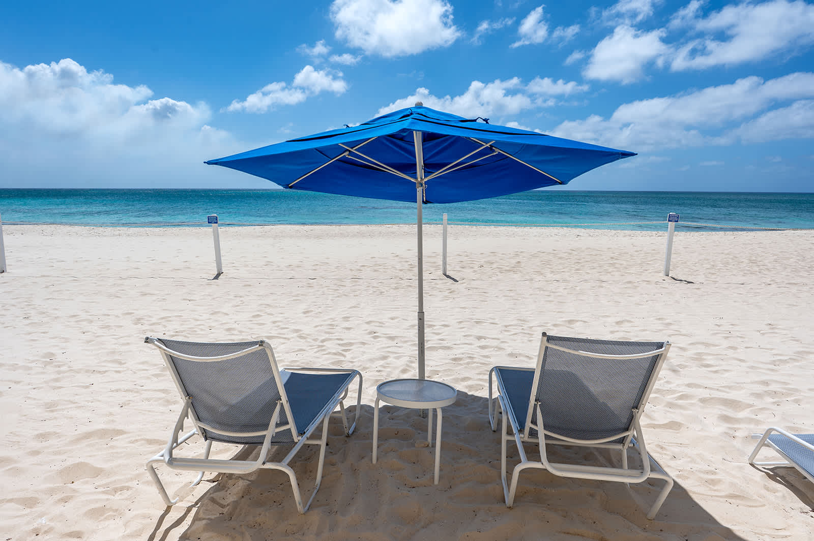 Laguna del Mar #10 - Oceanfront 3 bedroom on Seven Mile Beach 3