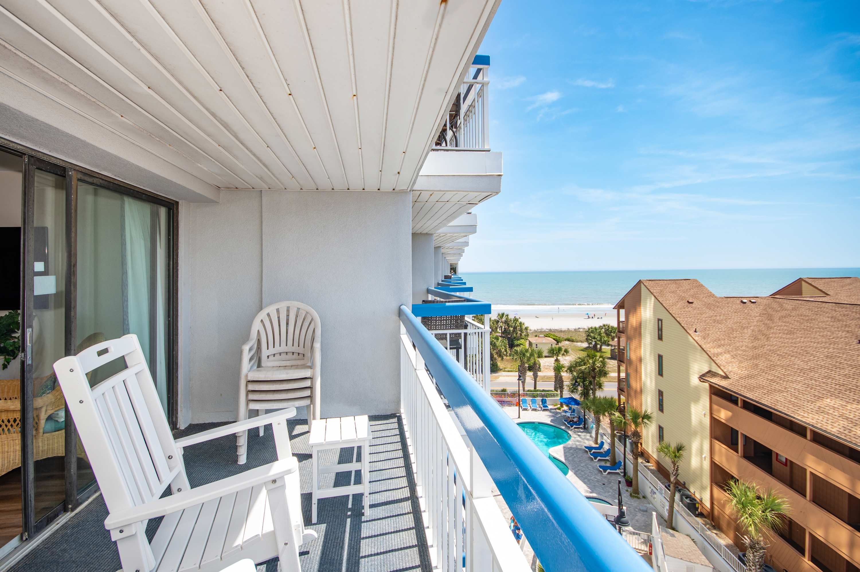 Where every glance is picture-perfect