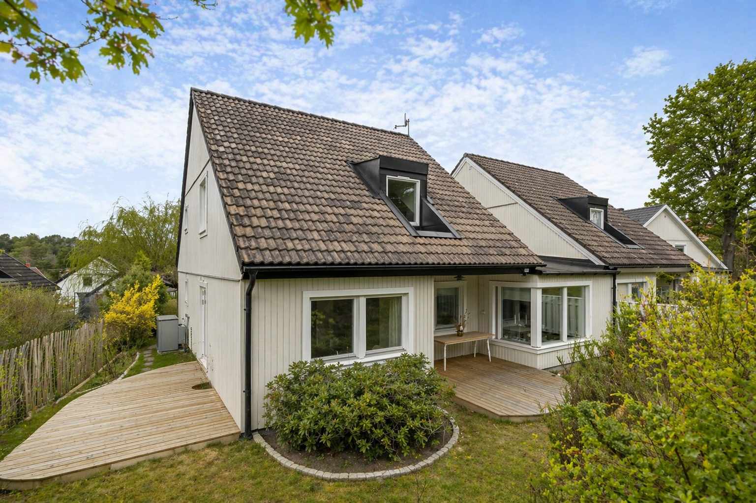 Luxury Villa Djursholm 2BR with marble details