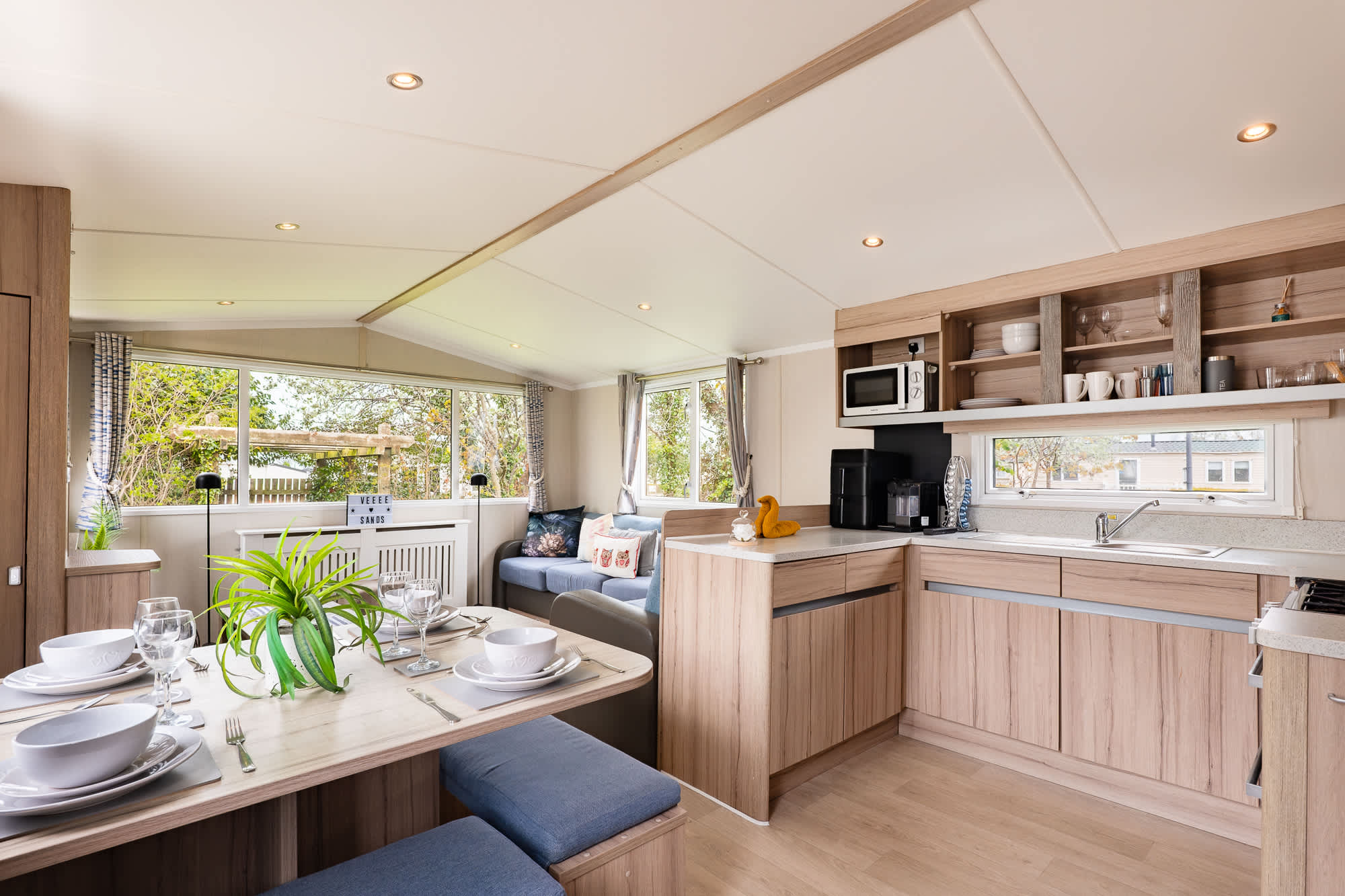 View Seton Sands 3BR Family Caravan Near Edinburgh in Links Road EH32 Seton Sands 3BR Family Caravan Near Edinburgh in Links Road EH32 - Property image 8 - VivreStays