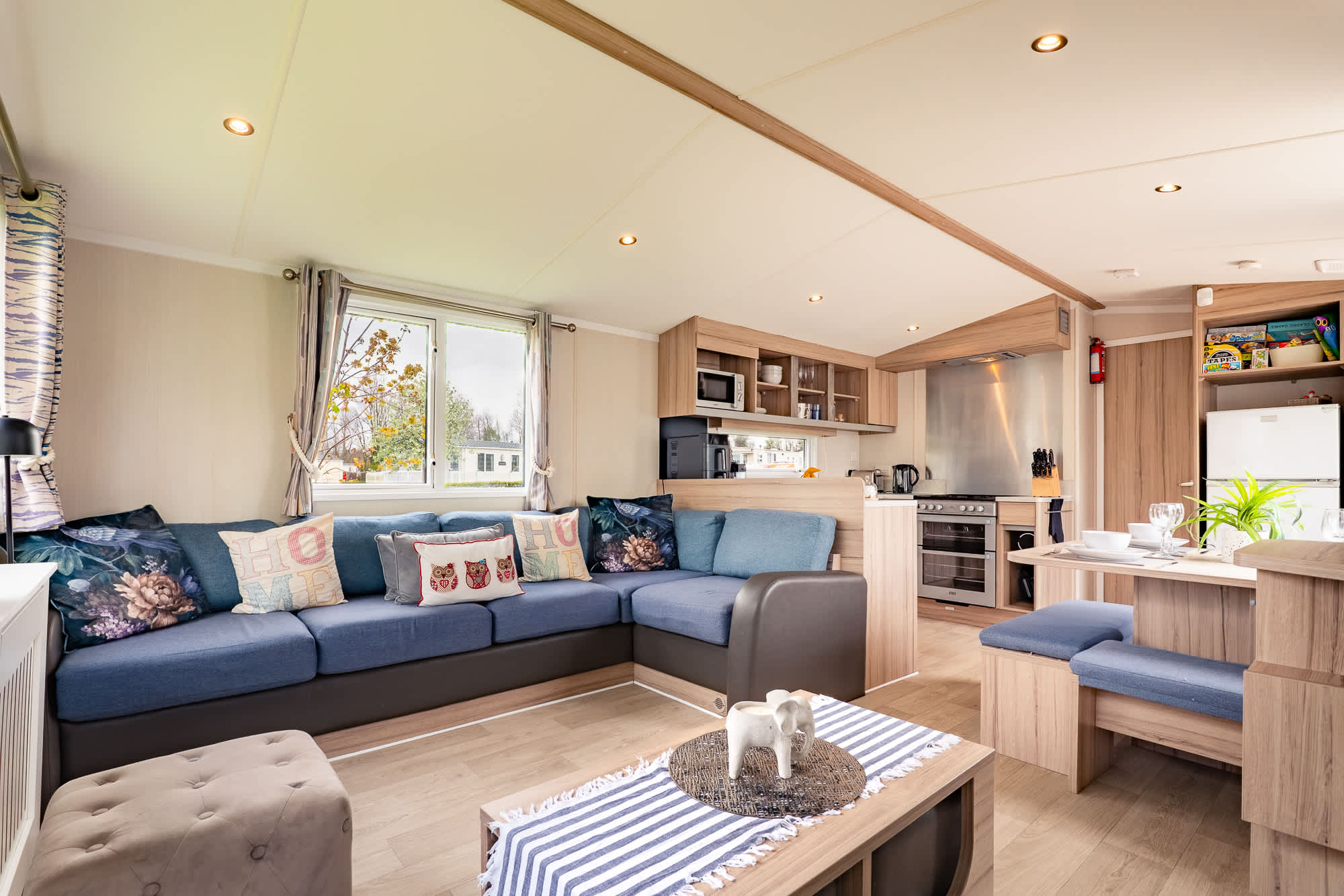 Seton Sands 3BR Family Caravan Near Edinburgh serviced apartment - Prestonpans - VivreStays