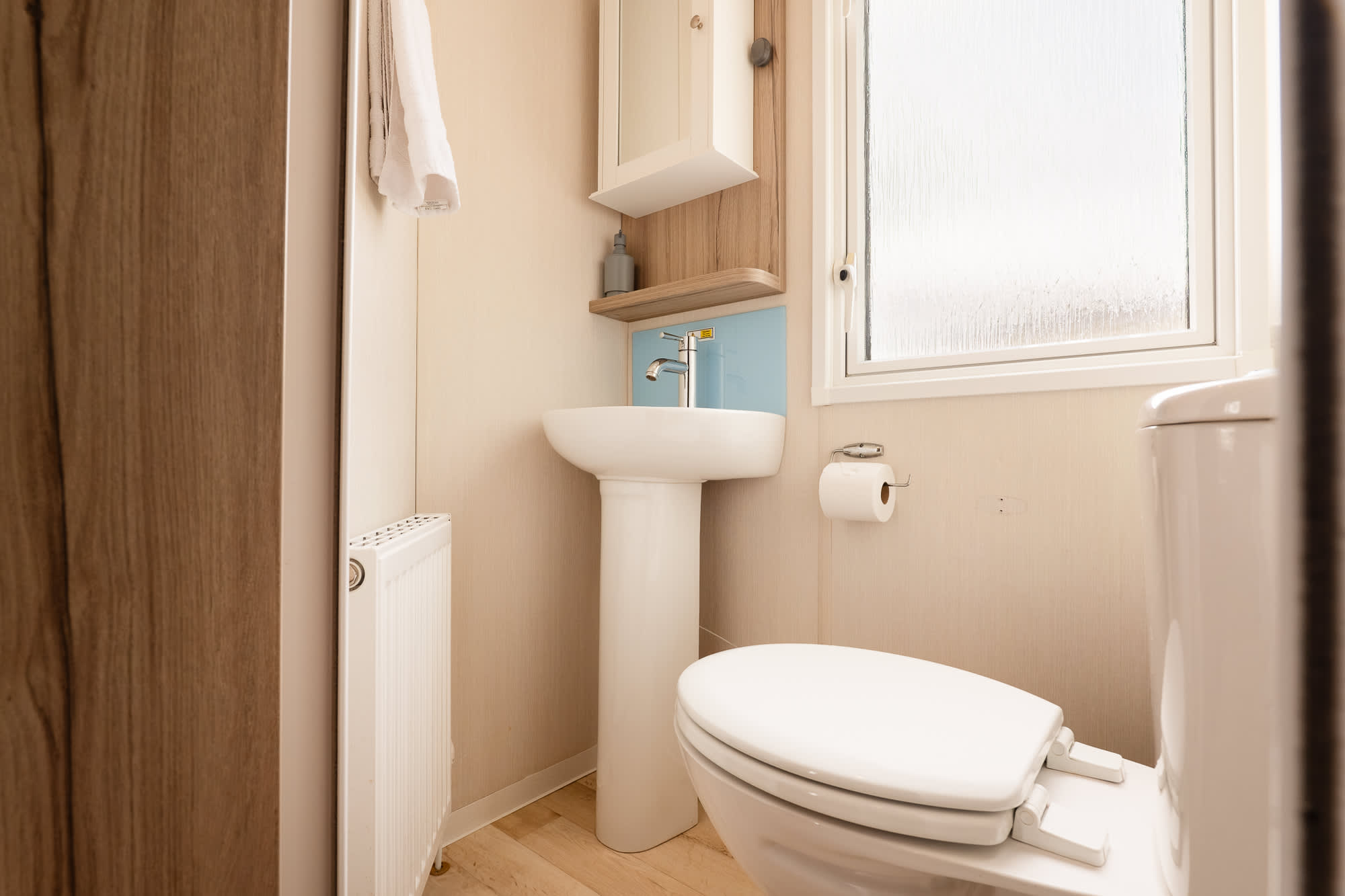 View Seton Sands 3BR Family Caravan Near Edinburgh in Links Road EH32 Seton Sands 3BR Family Caravan Near Edinburgh in Links Road EH32 - Property image 16 - VivreStays