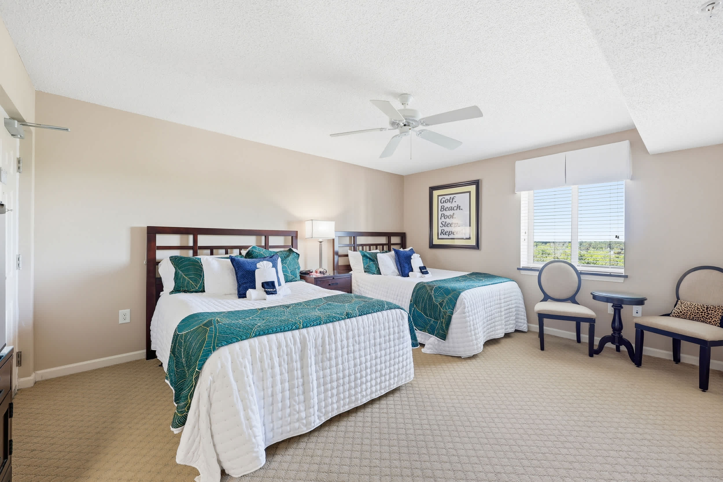Emerald Tide Suite at Yacht Club Villas