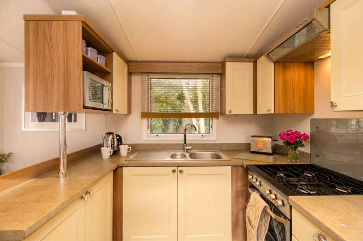 3BR Premium Caravan | Near Edinburgh |Parking|WiFi in Links Road EH32 - Property image 2 - VivreStays