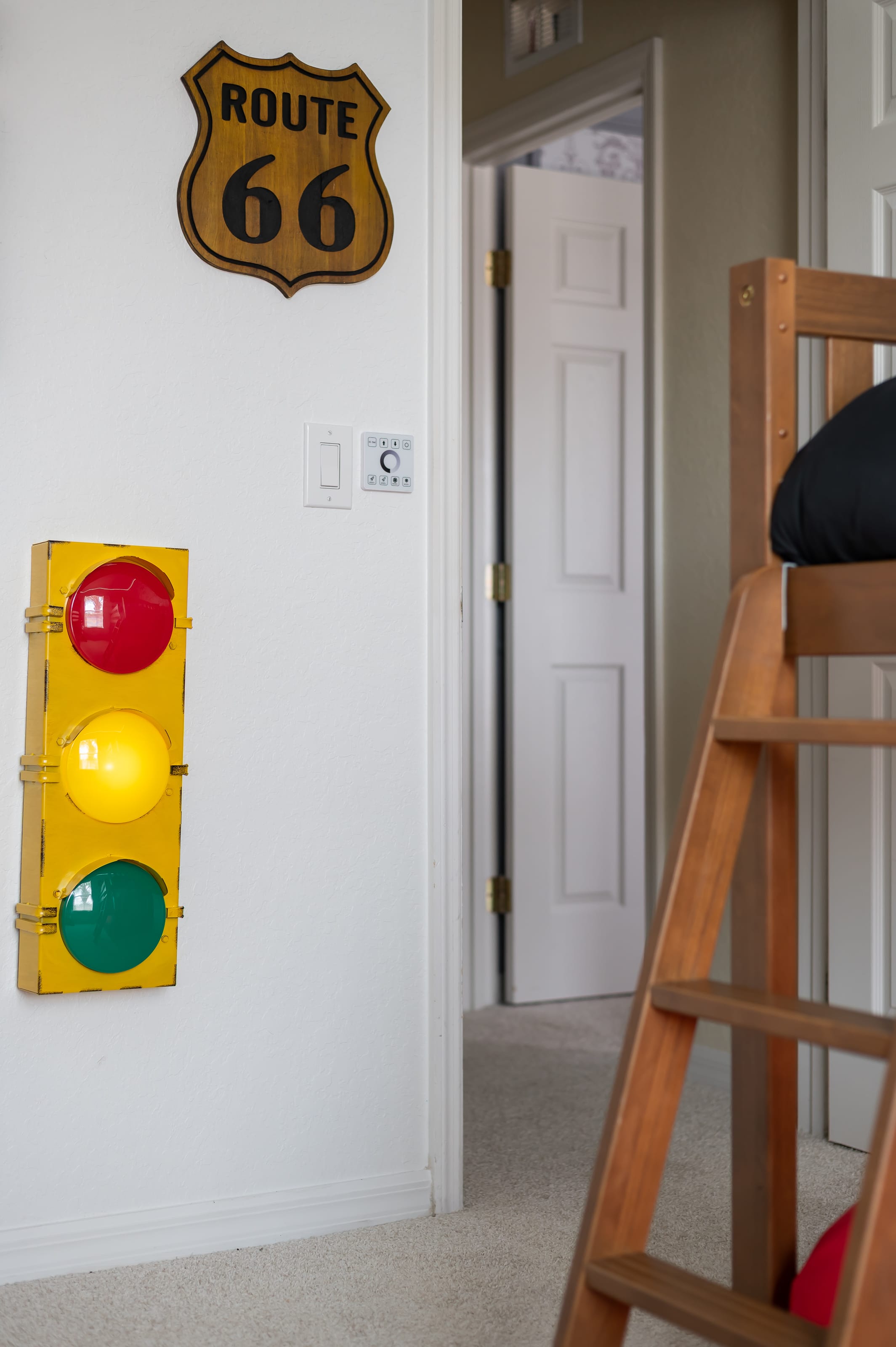 Bright townhouse w/ lazy river & resort pool