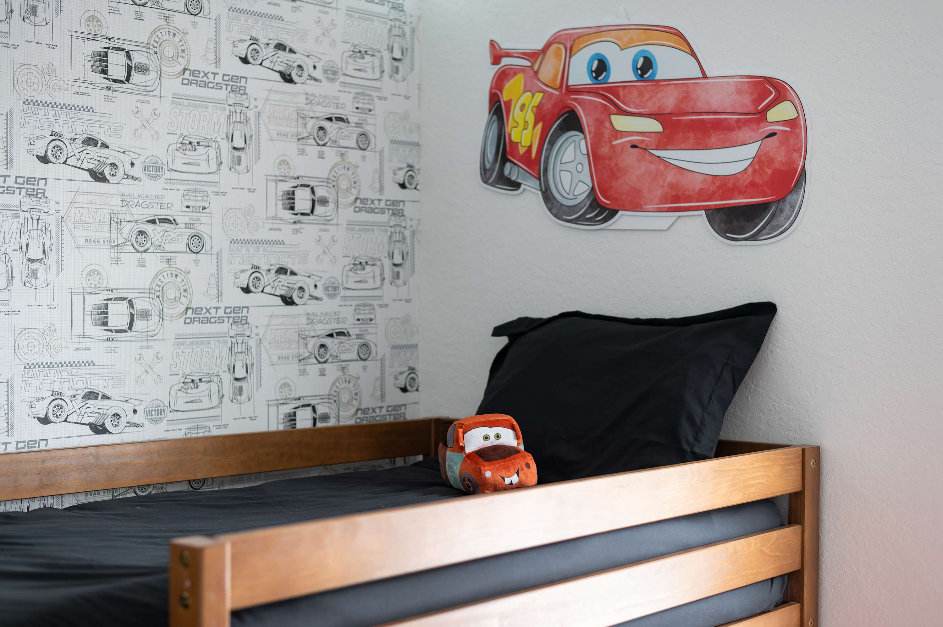 Bright townhouse w/ lazy river & resort pool