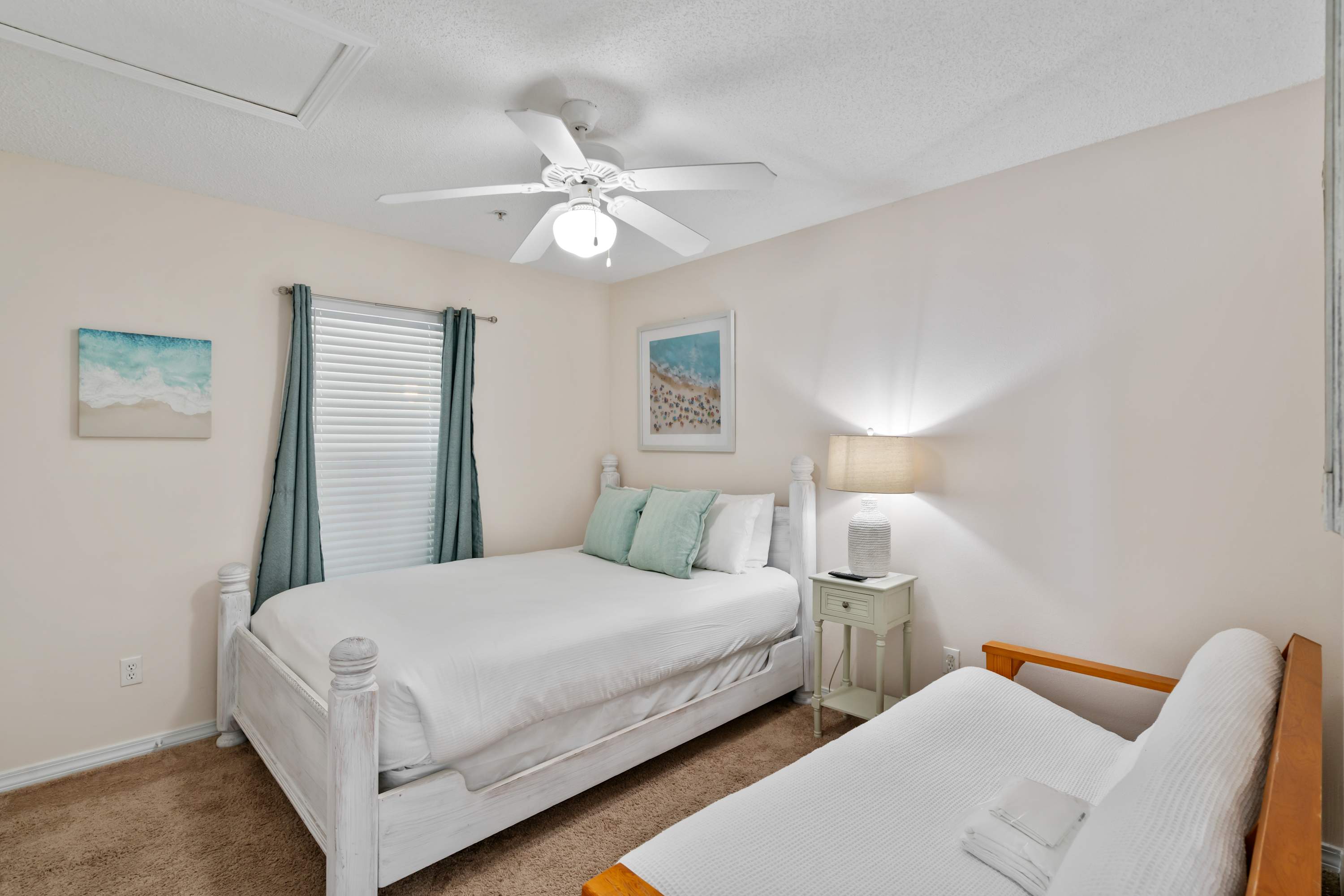 Gulf Island Condominiums 434 16