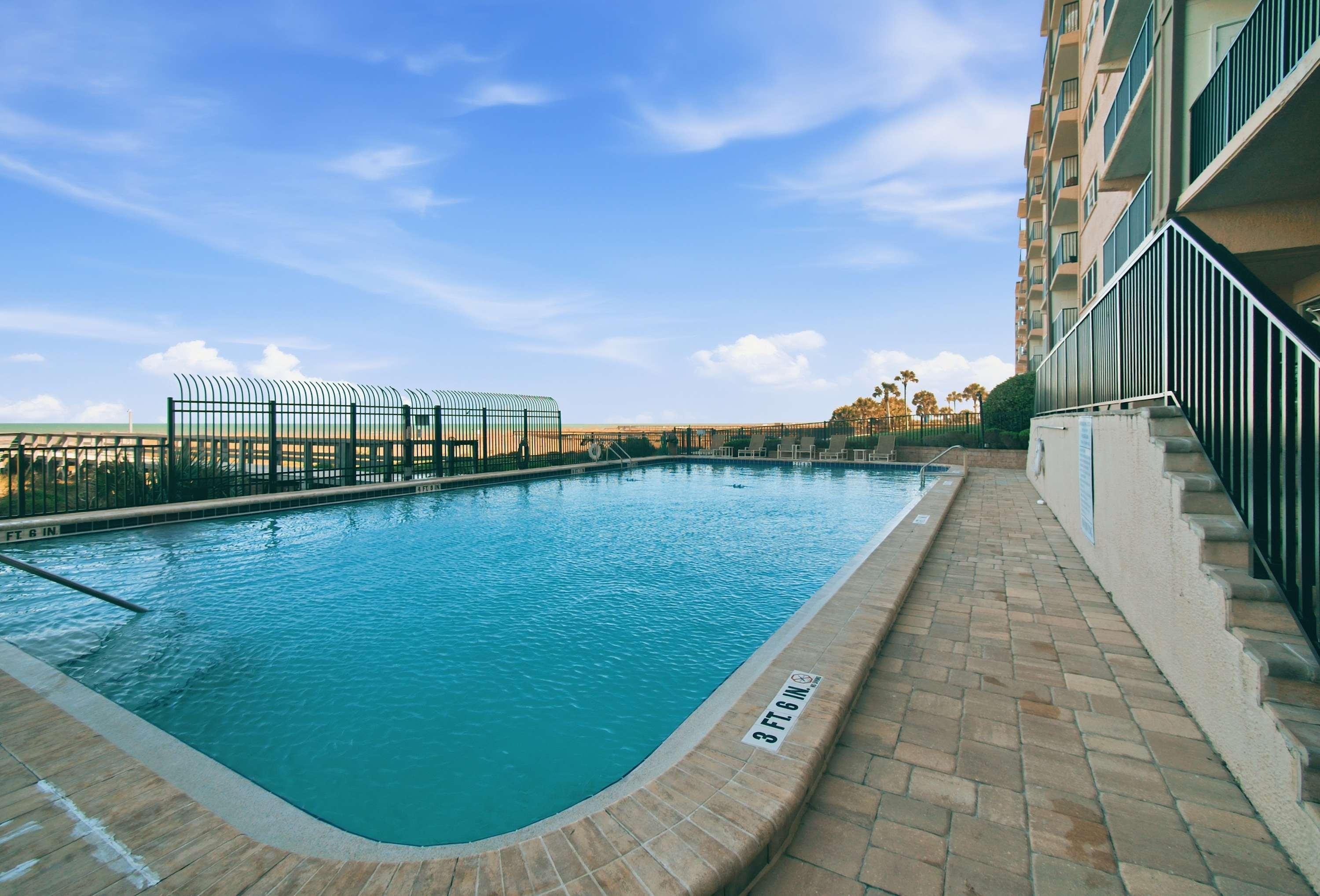 Coral Cove Escape | Team Joseph Ellen — photo 3