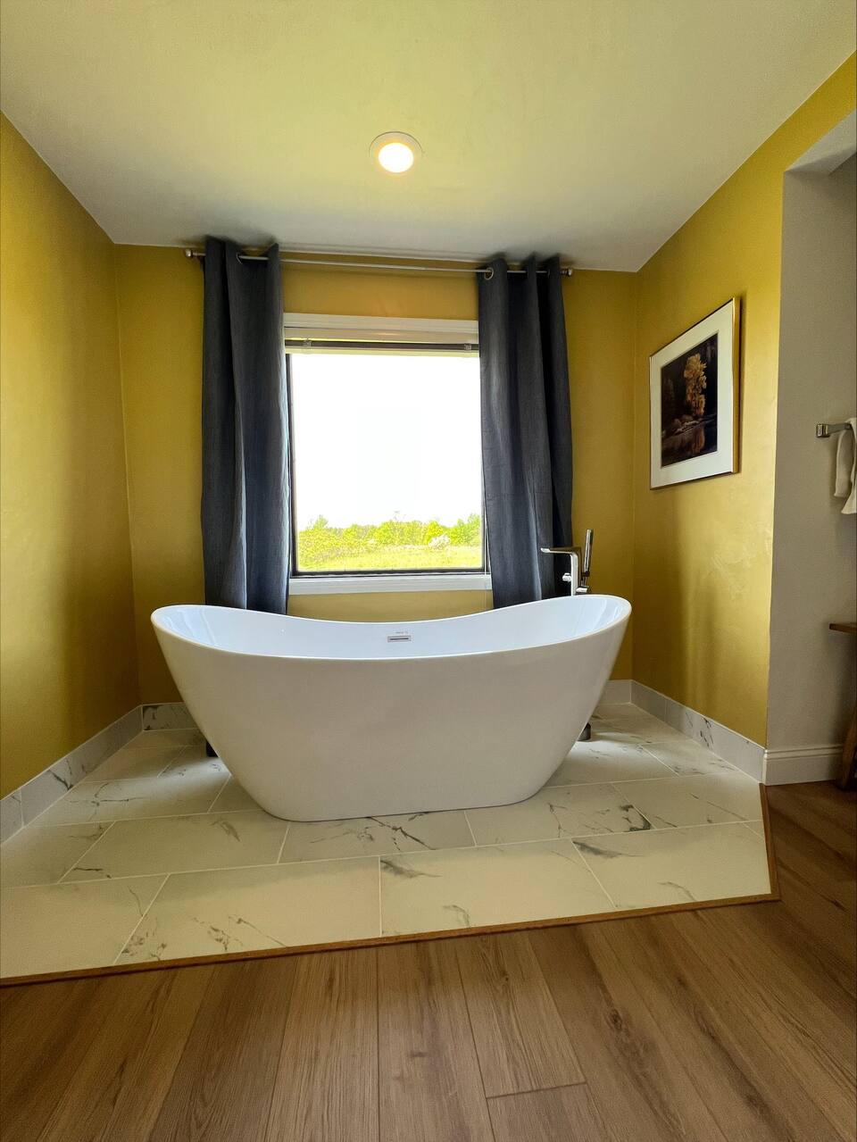 Door Way Inn 4
