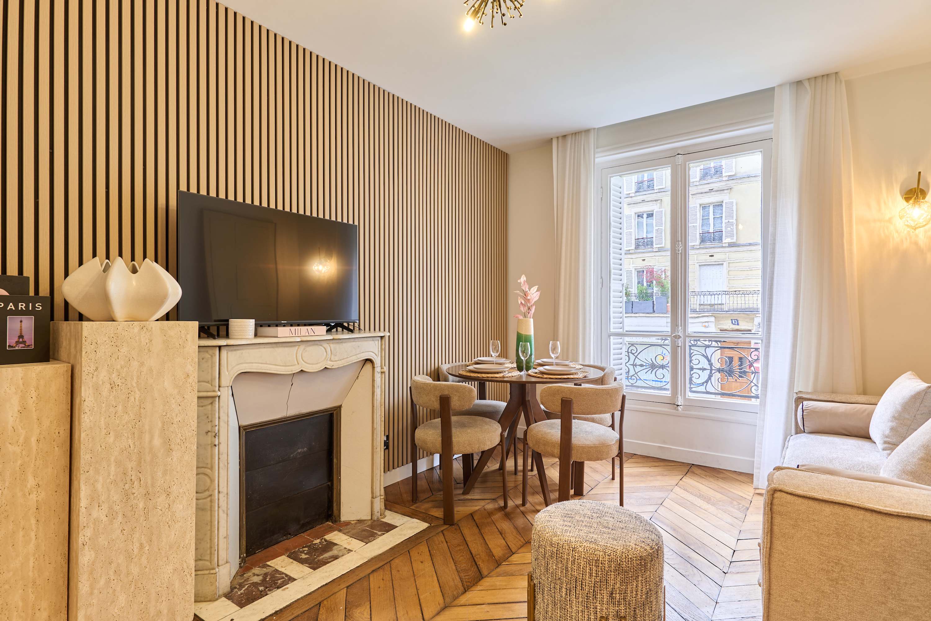 Stunning apartment with AC - Center of Paris — Paris, Île-de-France — vacation rental