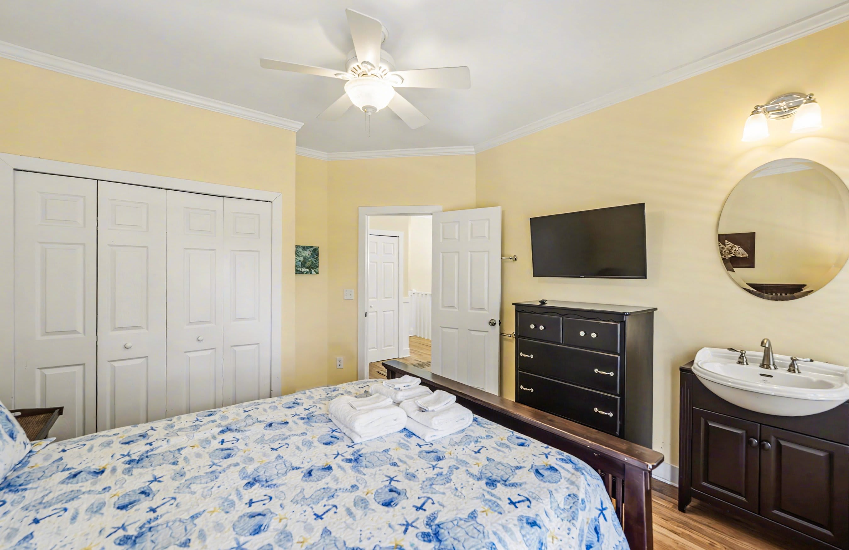 Guest Bedroom Upstairs