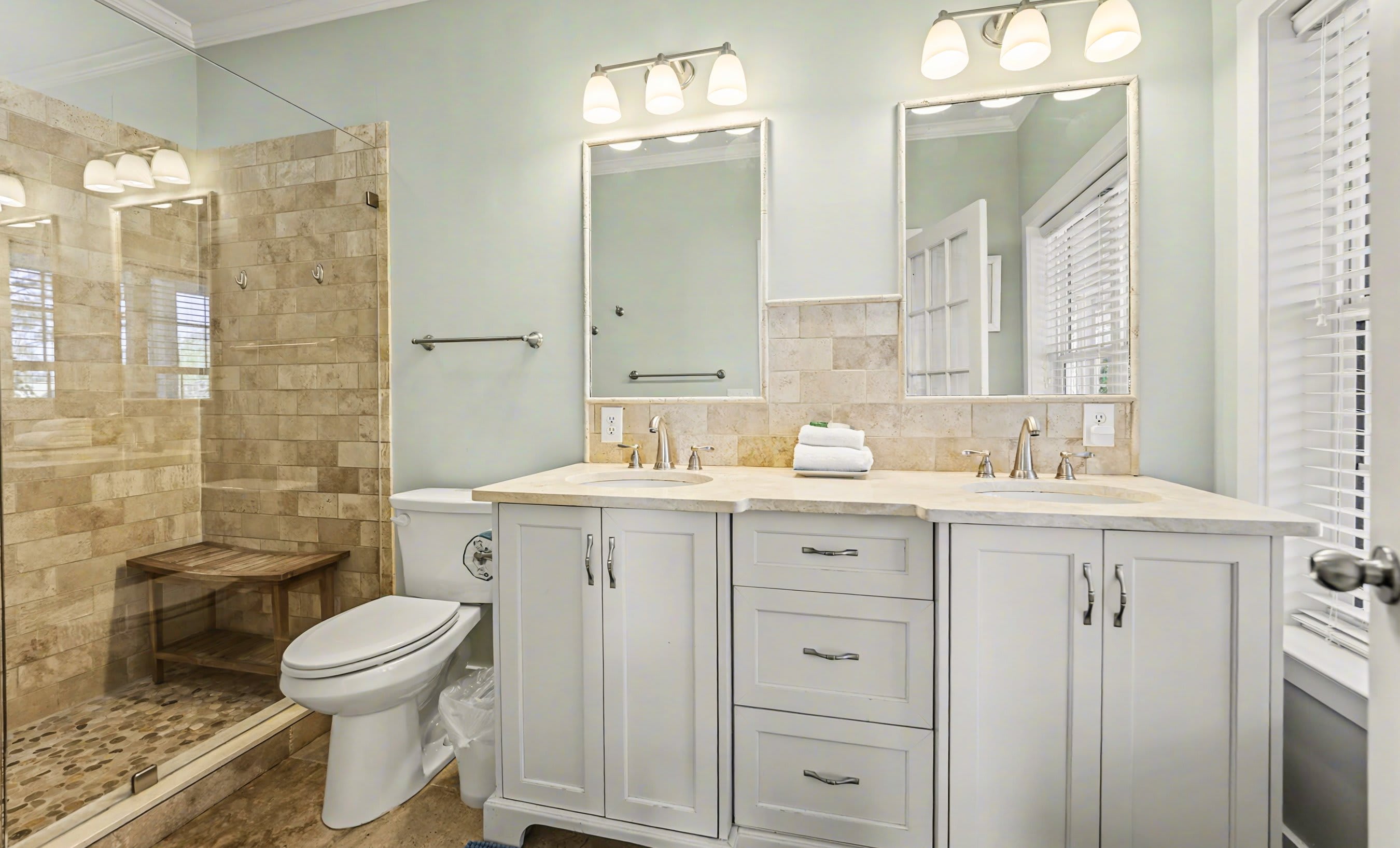 Primary En Suite Bathroom with Shower