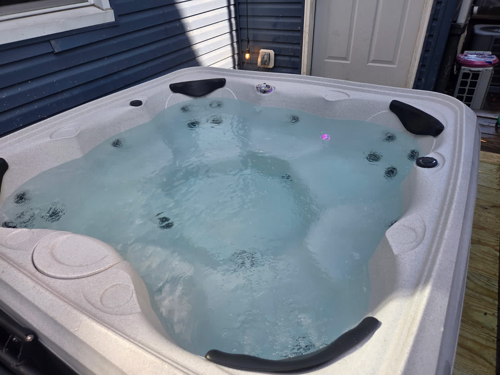 Hot Tub | 2 King Beds | Parking | Family Friendly - Foto 3
