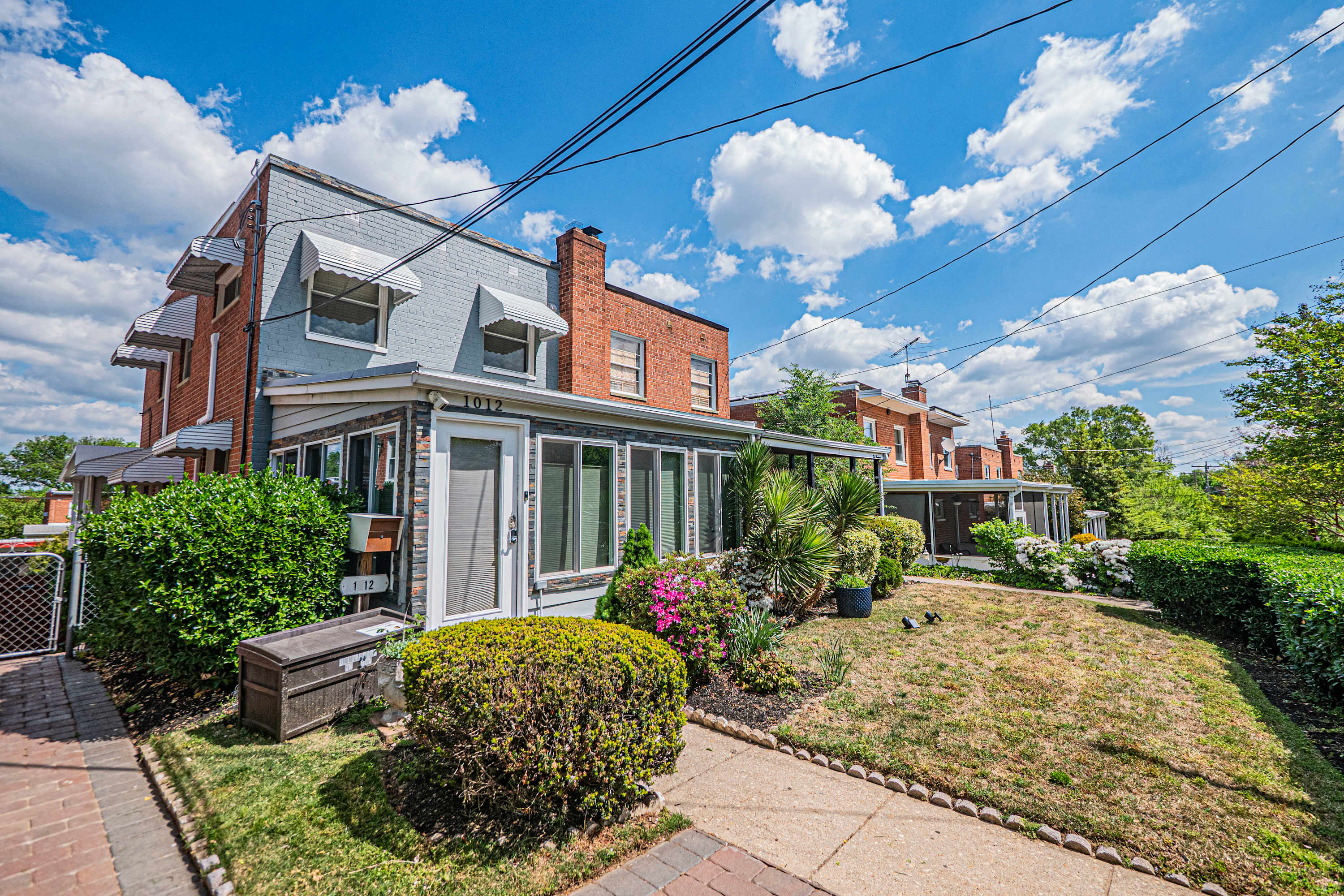 GORGEOUS HOME TUCKED AWAY IN GREENER PART OF TOWN