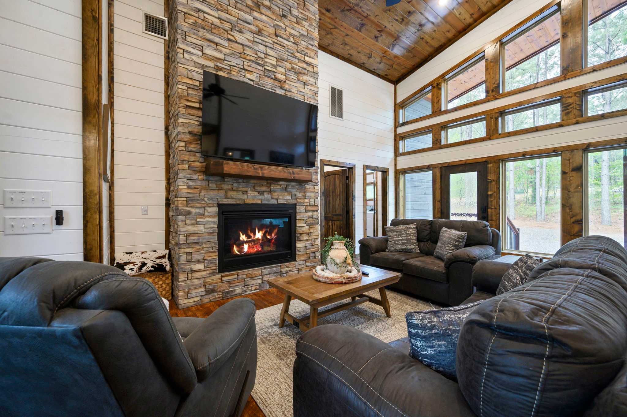 Broken Bow bliss starts here