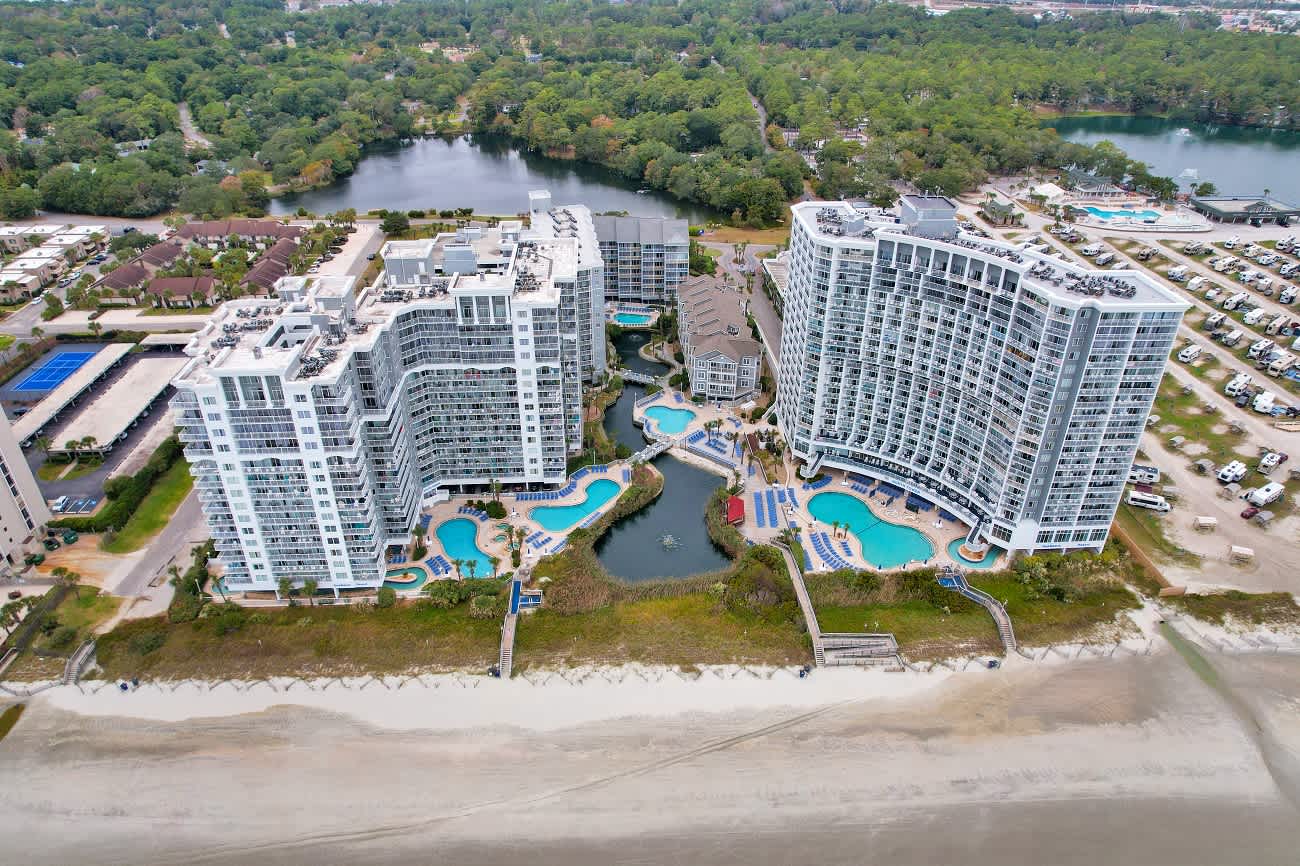Lutz Stay Relax 2BR 6 Pools Lazy Rivers | Photo 5