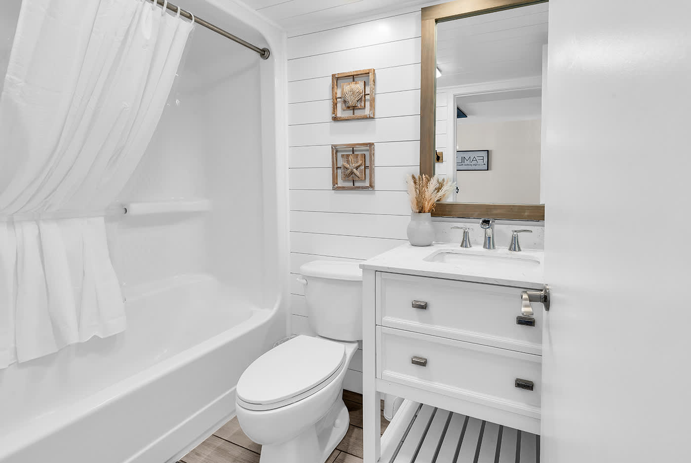Lutz Stay Relax 2BR 6 Pools Lazy Rivers | Photo 25