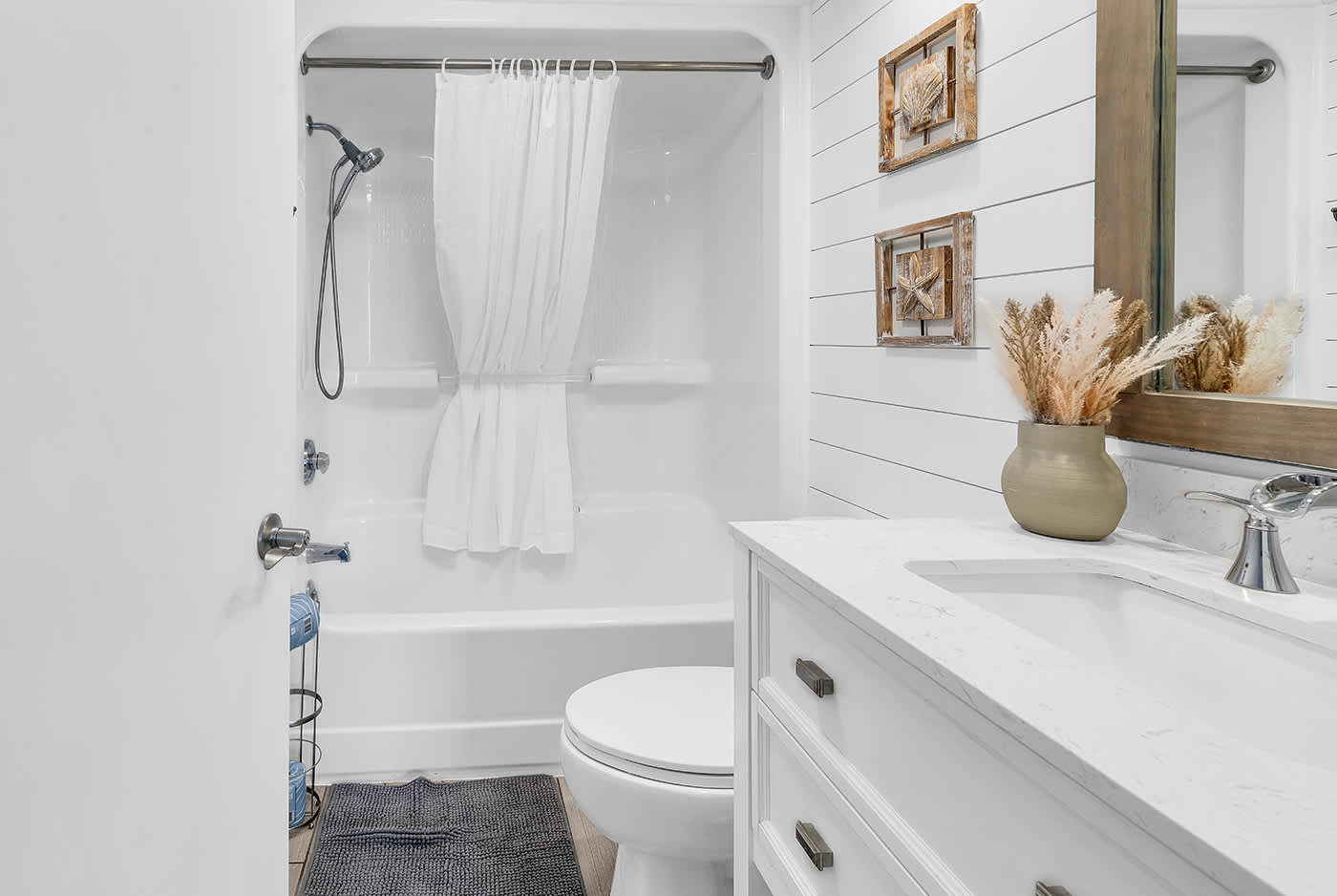 Lutz Stay Relax 2BR 6 Pools Lazy Rivers | Photo 24