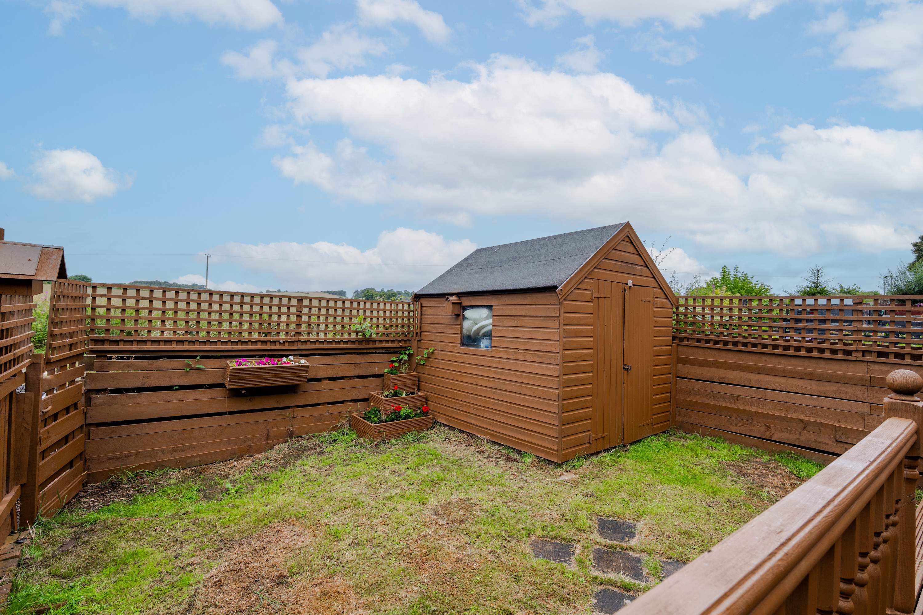 View Fife Coast Stay with Parking & Garden in Rosyth - WiFi in Syme Place KY11 2SG Fife Coast Stay with Parking & Garden in Rosyth - WiFi in Syme Place KY11 2SG - Property image 6 - VivreStays