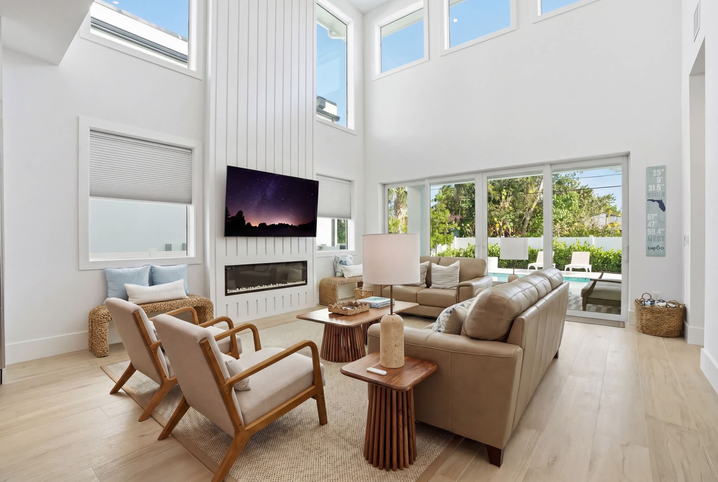 The Flamingo Retreat Resort Pool Walk to Beach | Photo 3