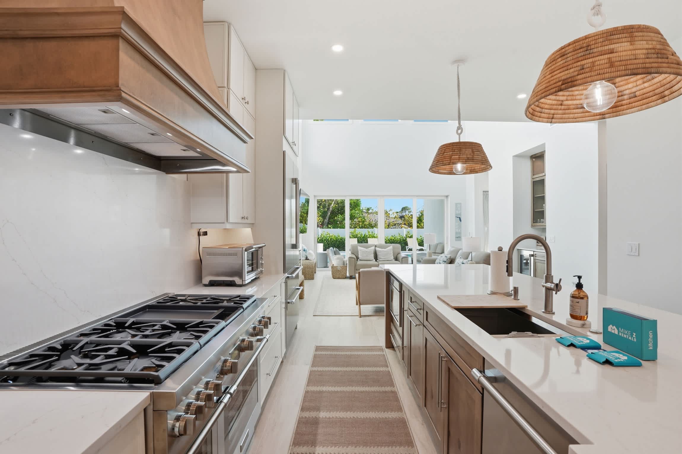 The Flamingo Retreat Resort Pool Walk to Beach | Photo 5