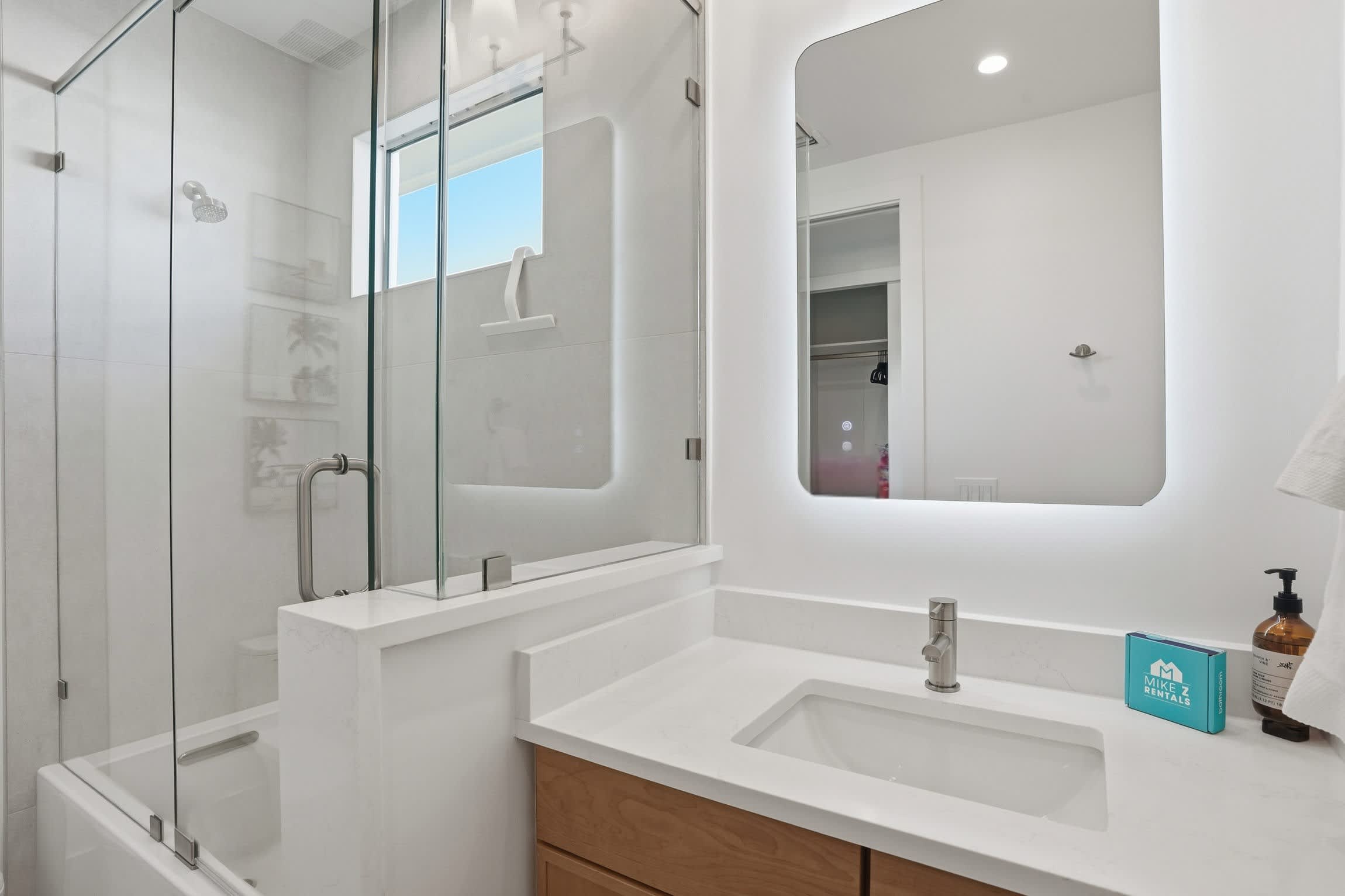 The Flamingo Retreat Resort Pool Walk to Beach | Photo 40