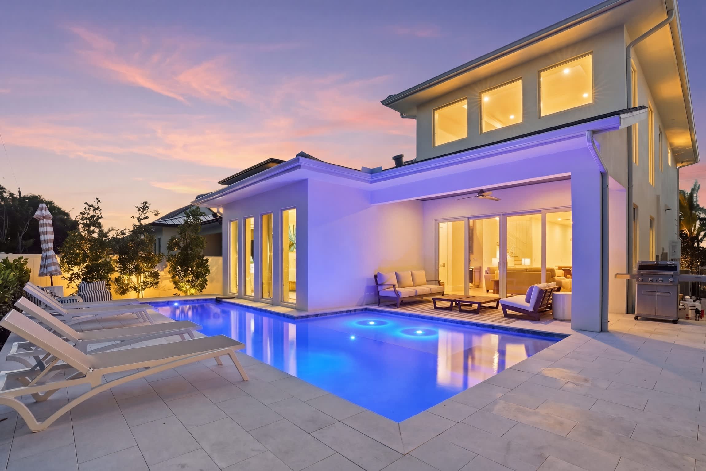 The Flamingo Retreat Resort Pool Walk to Beach | Photo 56