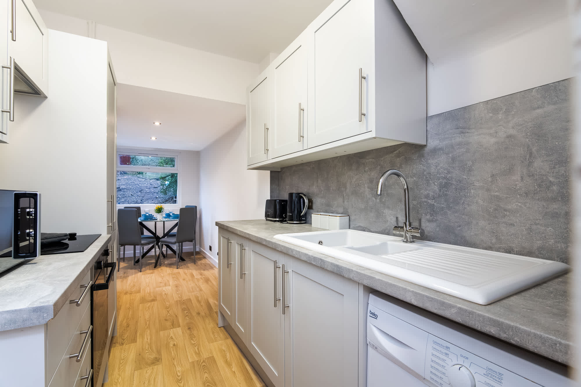 Aberdeen Home w/ Parking Near Centre, Harbour & Airport  - Fast WiFi in Grampian Road 69 AB11 8ED - Property image 5 - VivreStays