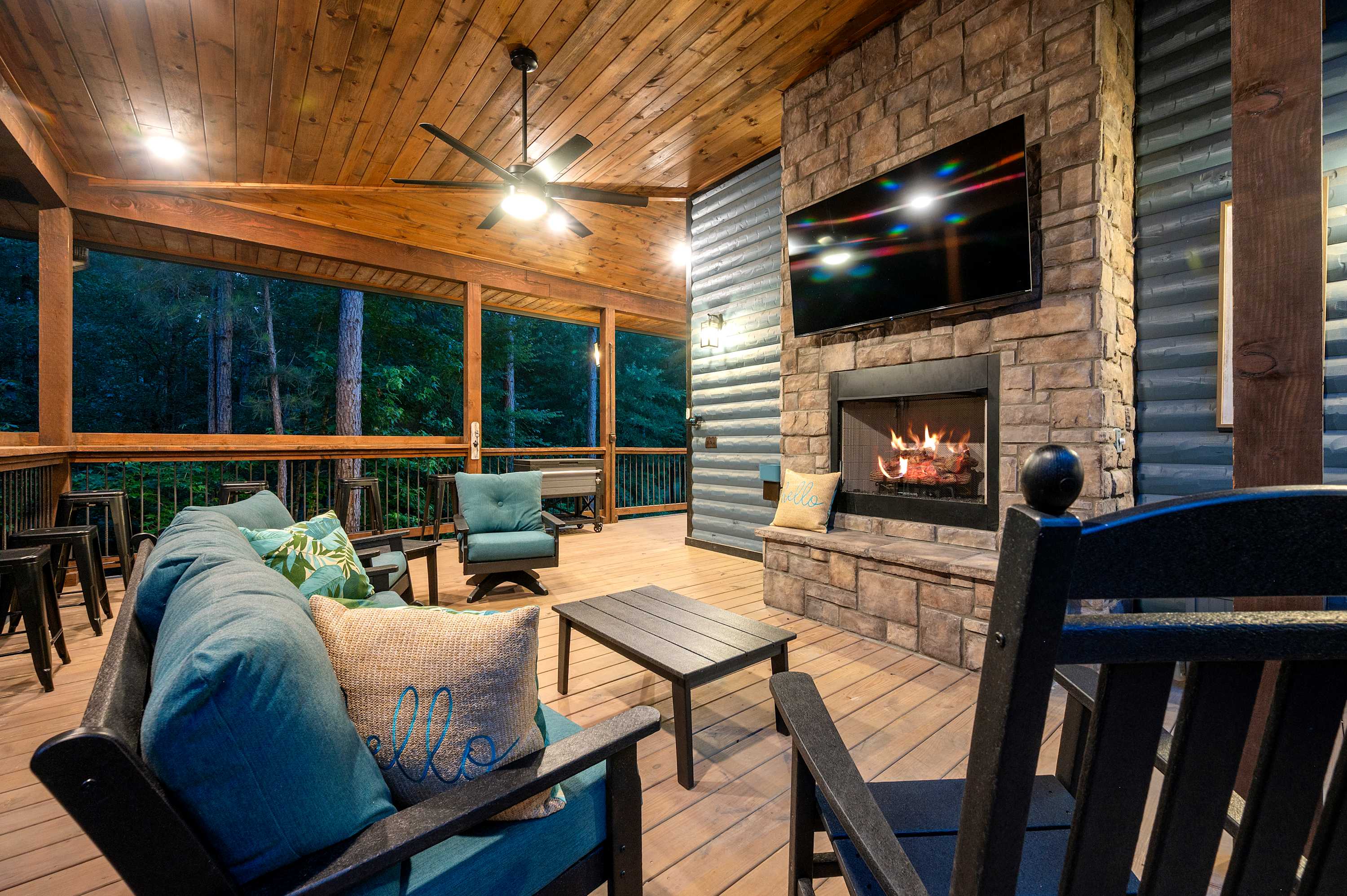 Retreat w/ Sauna, Hot Tub, Games & Fenced Dog Yard!