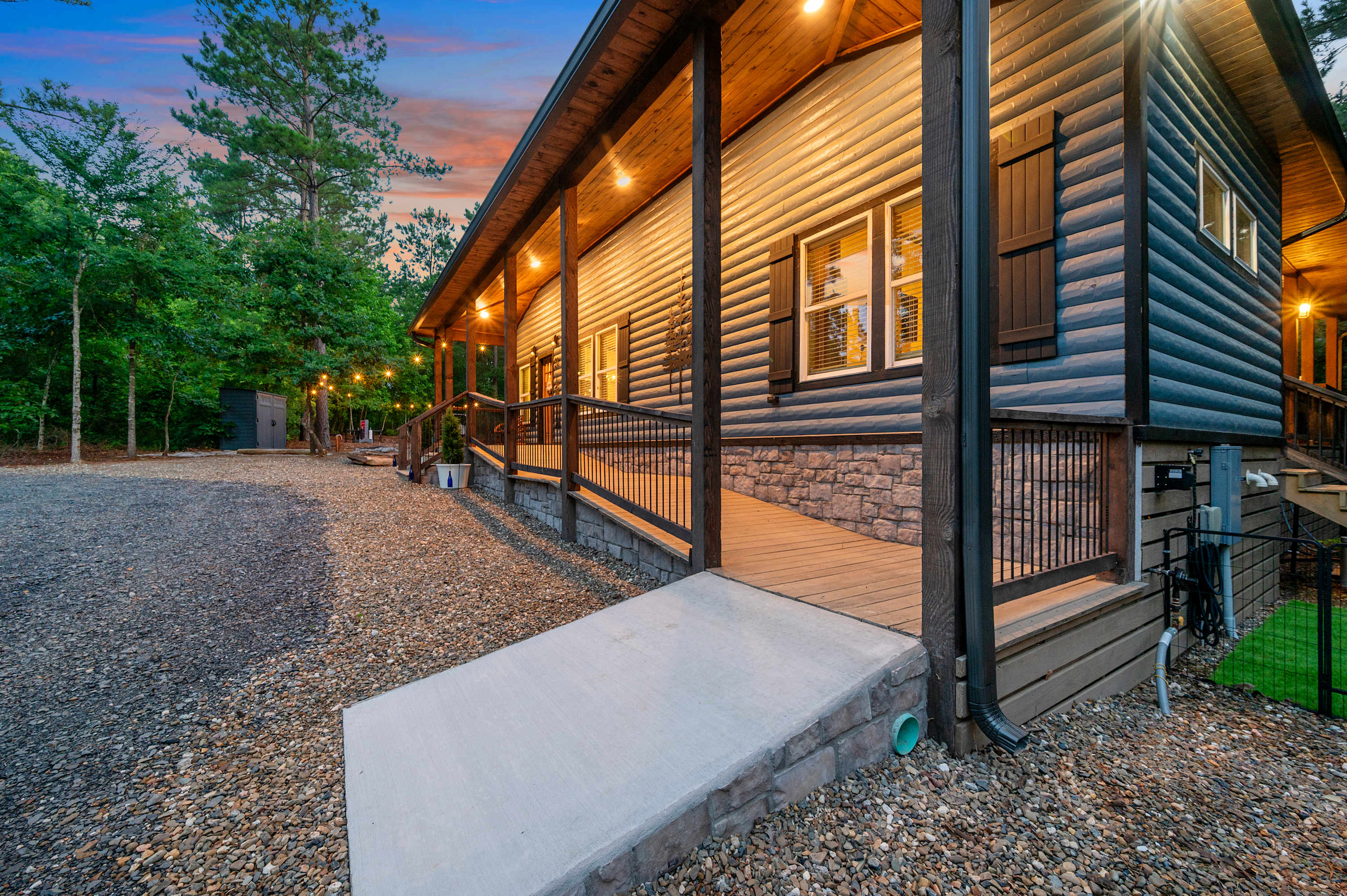 Retreat w/ Sauna, Hot Tub, Games & Fenced Dog Yard!