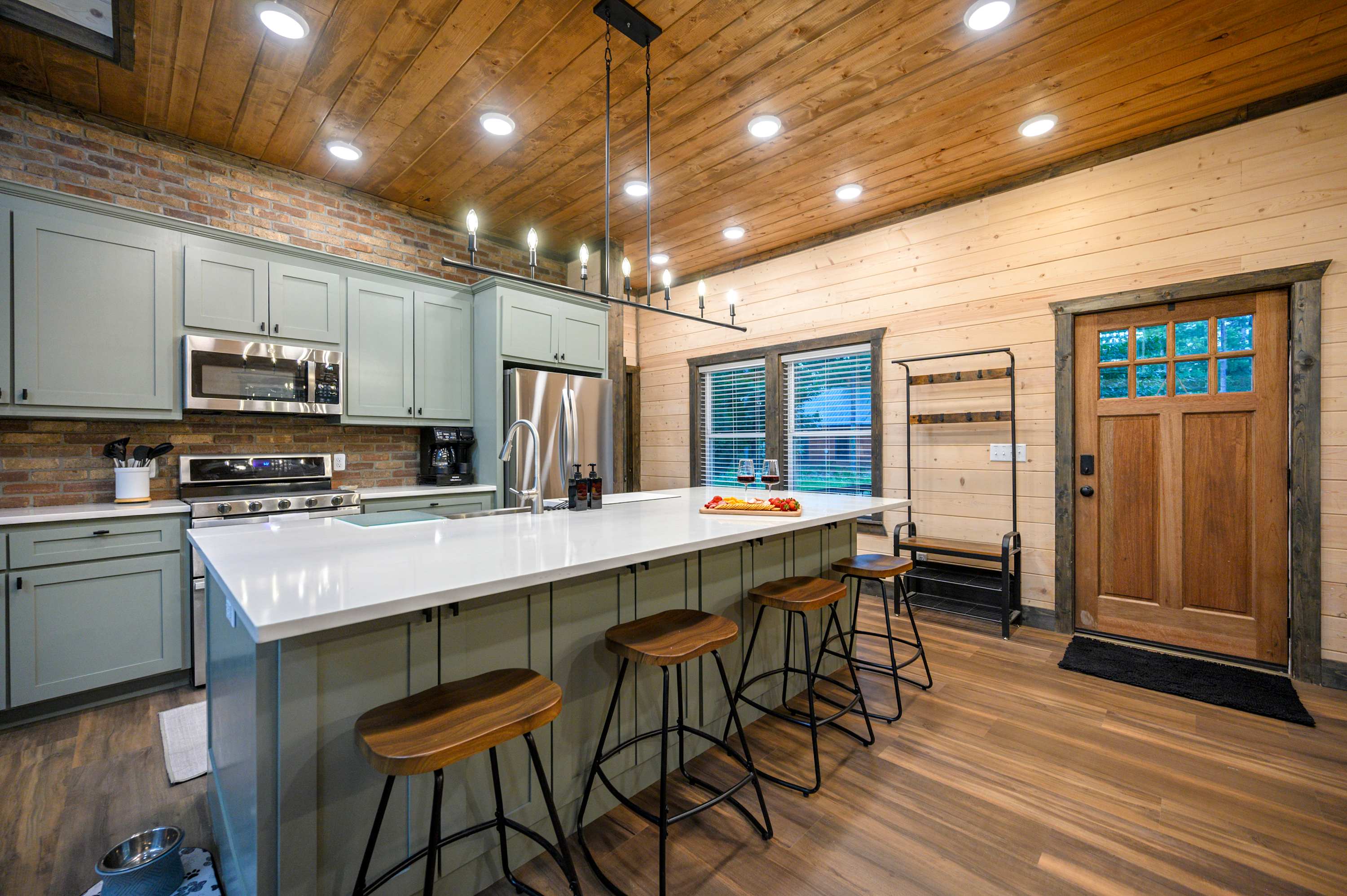Retreat w/ Sauna, Hot Tub, Games & Fenced Dog Yard!