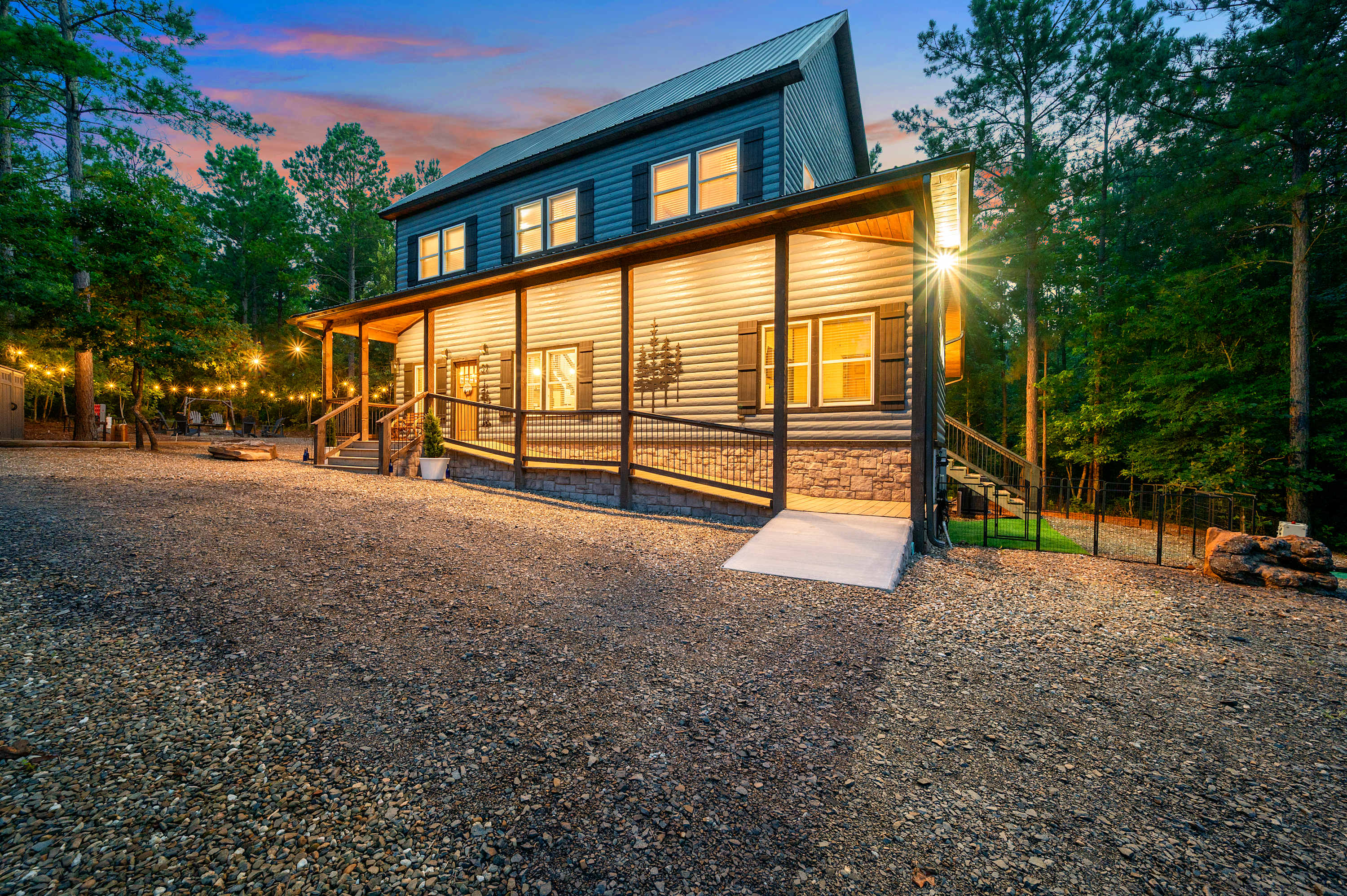 Retreat w/ Sauna, Hot Tub, Games & Fenced Dog Yard!