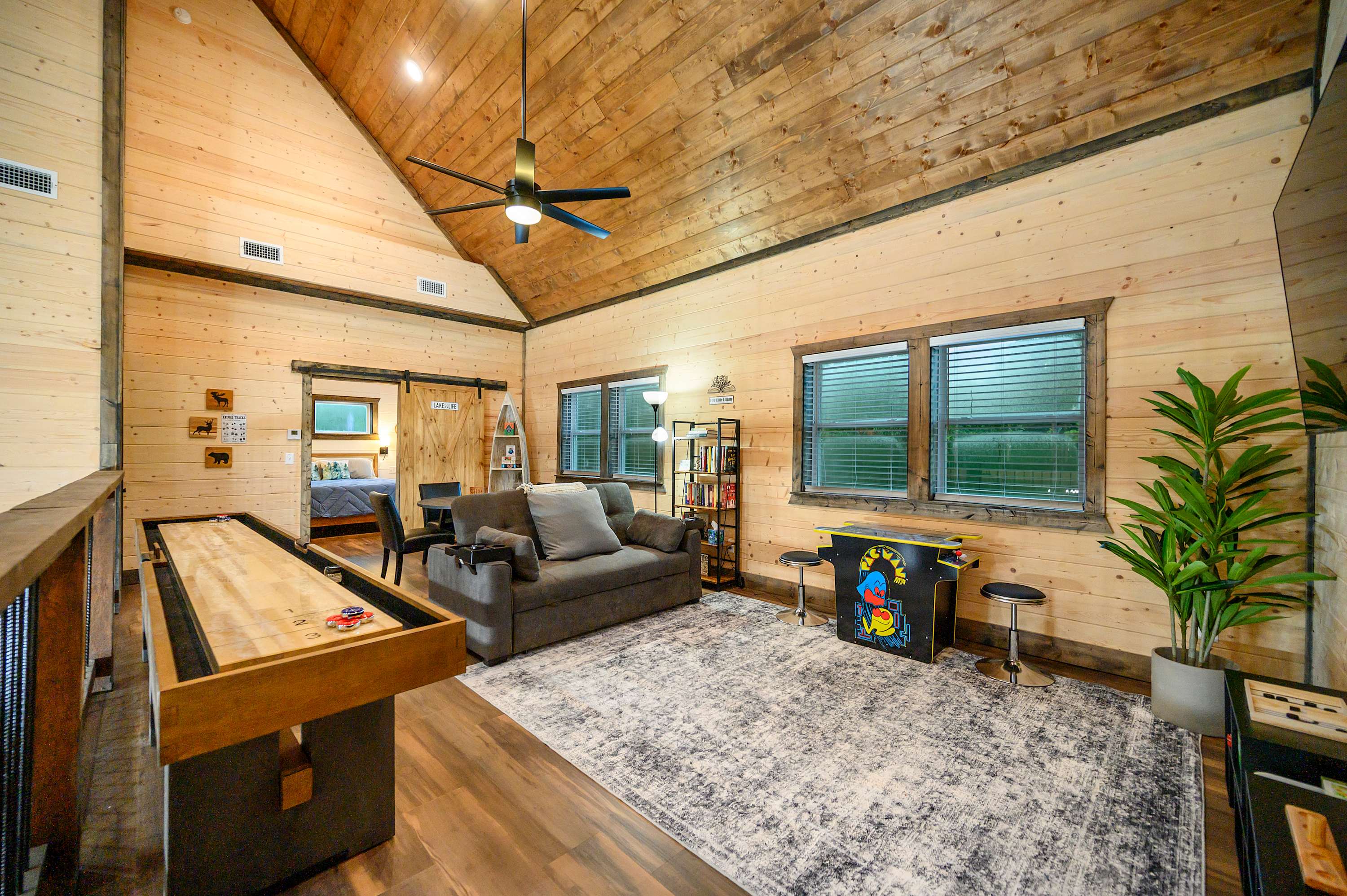 Retreat w/ Sauna, Hot Tub, Games & Fenced Dog Yard!