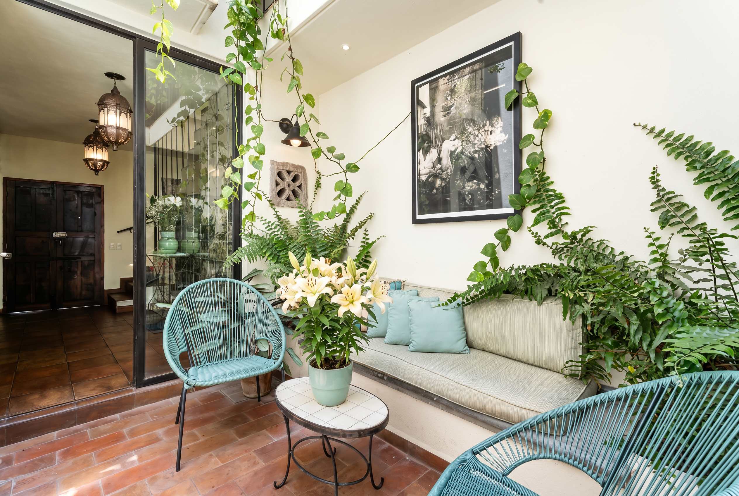 Casa Laura, Architectural Gem w/ Rooftop Views