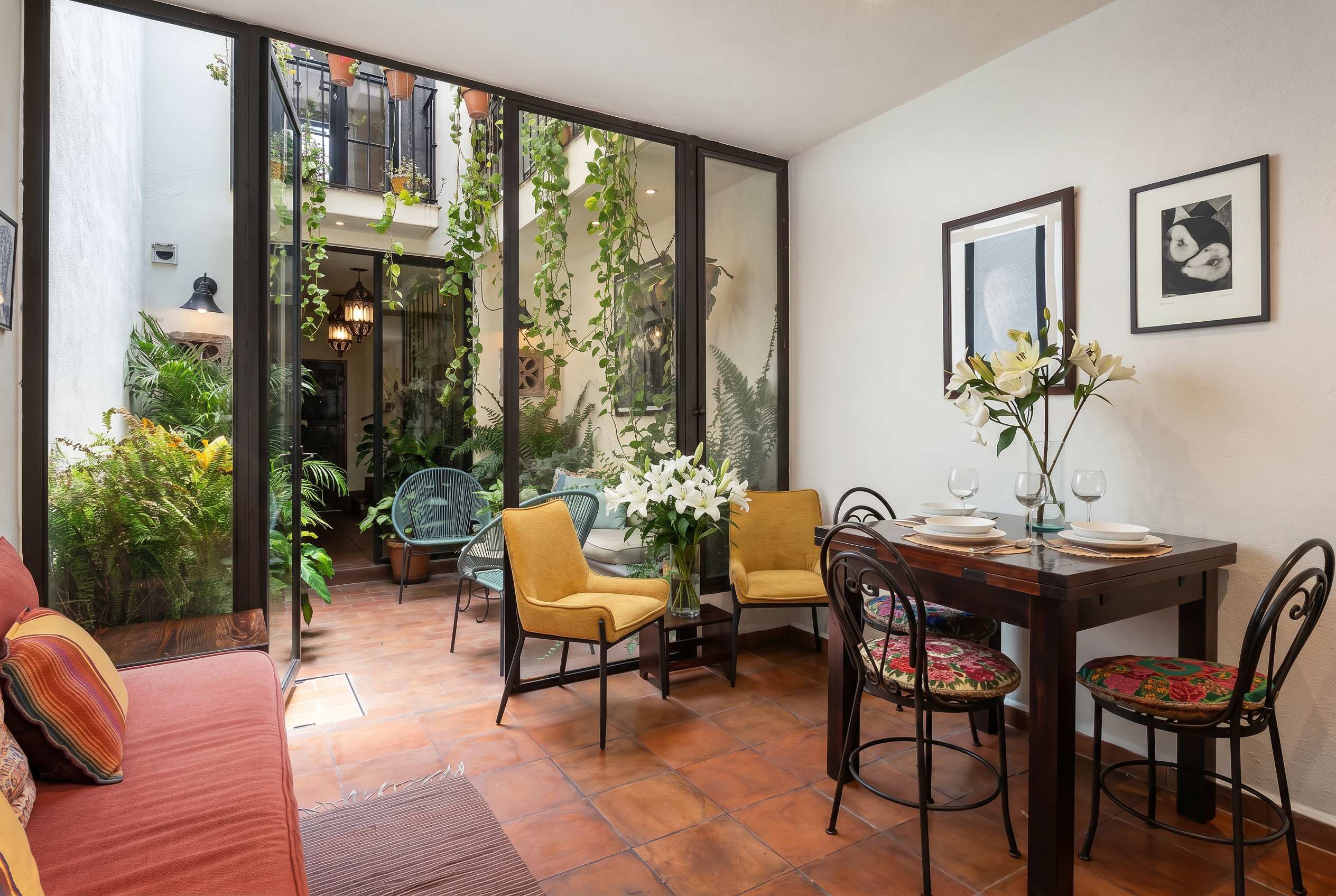 Casa Laura, Architectural Gem w/ Rooftop Views