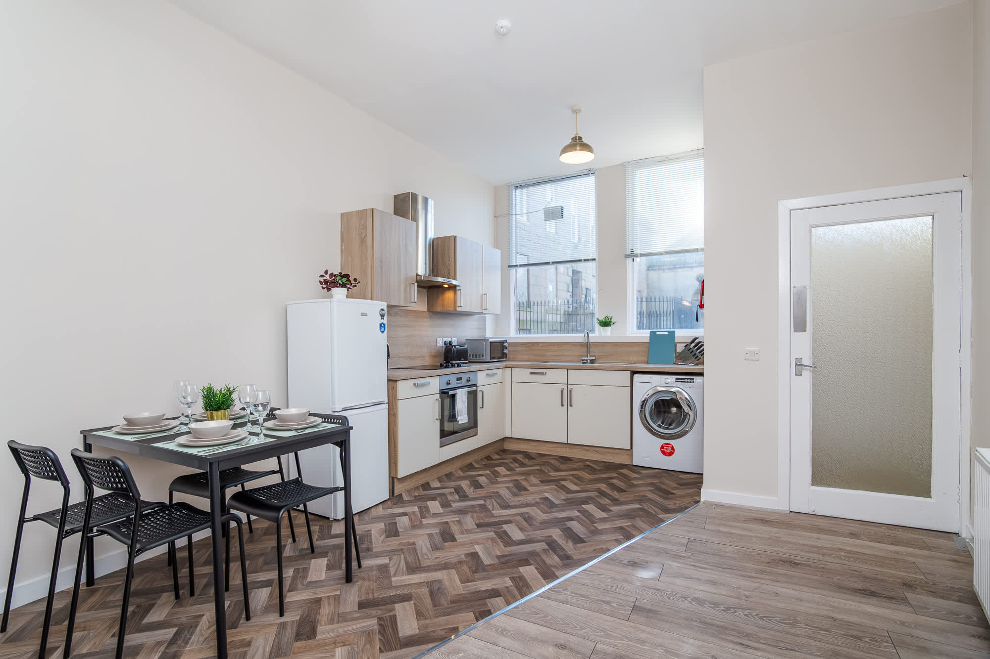 Parking Aberdeenshire Retreat Central Peterhead in Broad Street 79 AB42 1JL - Property image 10 - VivreStays
