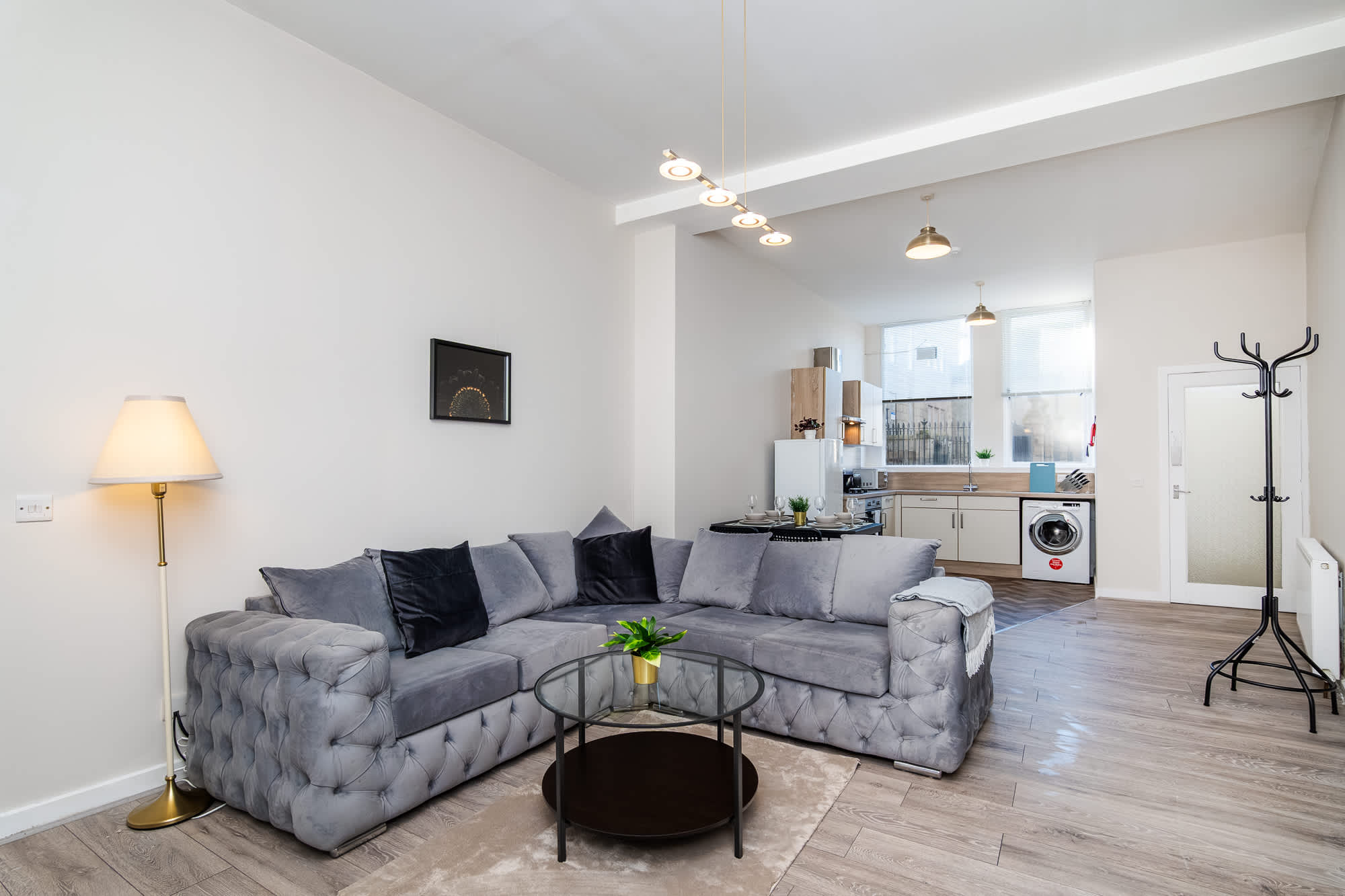 Parking Aberdeenshire Retreat Central Peterhead in Broad Street 79 AB42 1JL - Property image 7 - VivreStays