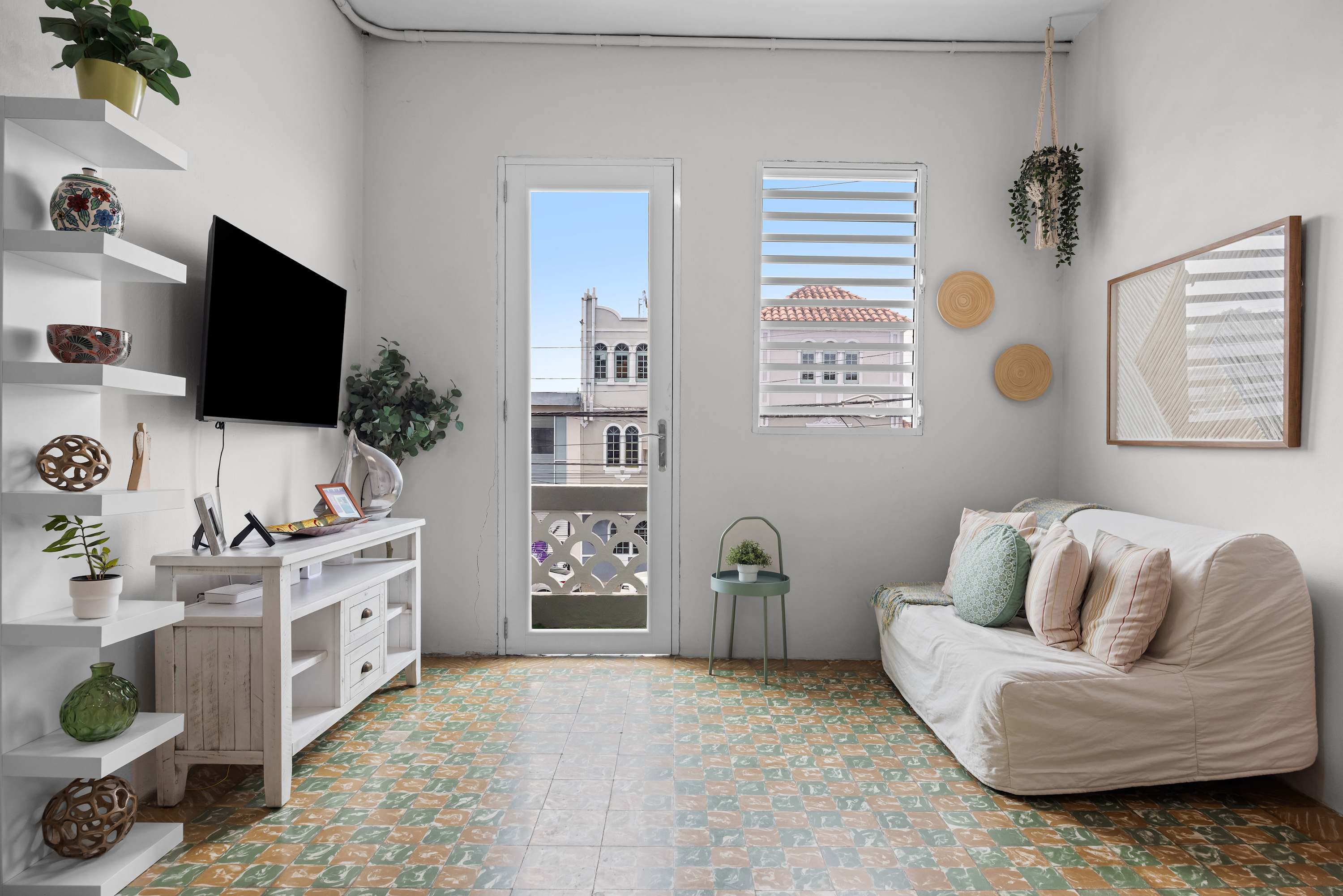 Iconic Santurce Studio | AC | Fast WiFi